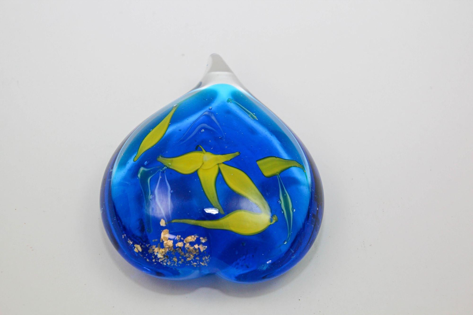 Mid-Century Modern Murano Vintage Heart Shape Art Glass Paperweight Cobalt Blue, Yellow and Murine For Sale