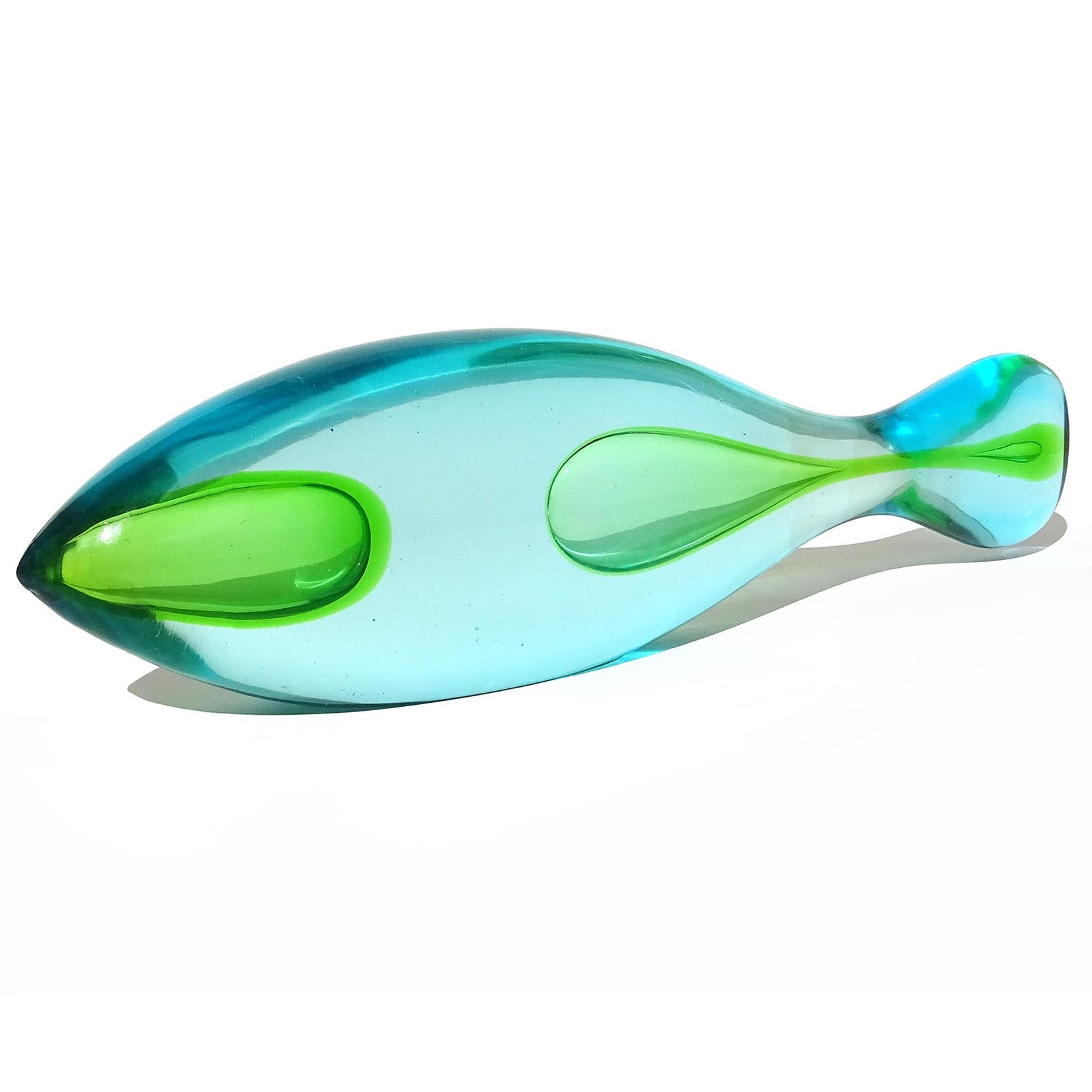 Murano Vintage Sommerso Sky Blue Green Italian Art Glass Abstract Fish Sculpture In Good Condition In Kissimmee, FL