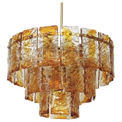 Lámpara cascada de Murano en ámbar y cristal transparente texturado de Mazzega, 1960
