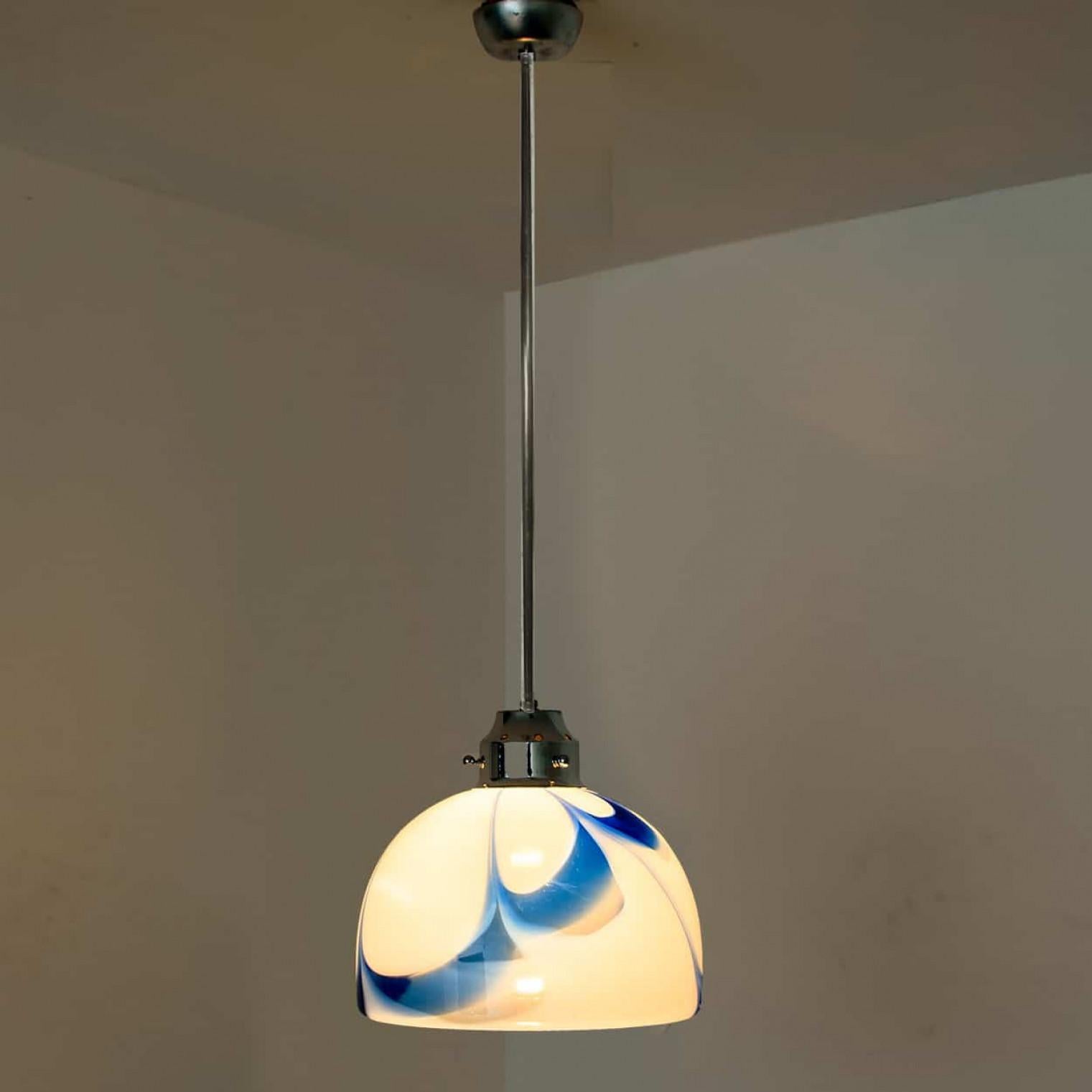 Italian Murano White and Blue Glass Pendant Light, Italy, 1970s For Sale