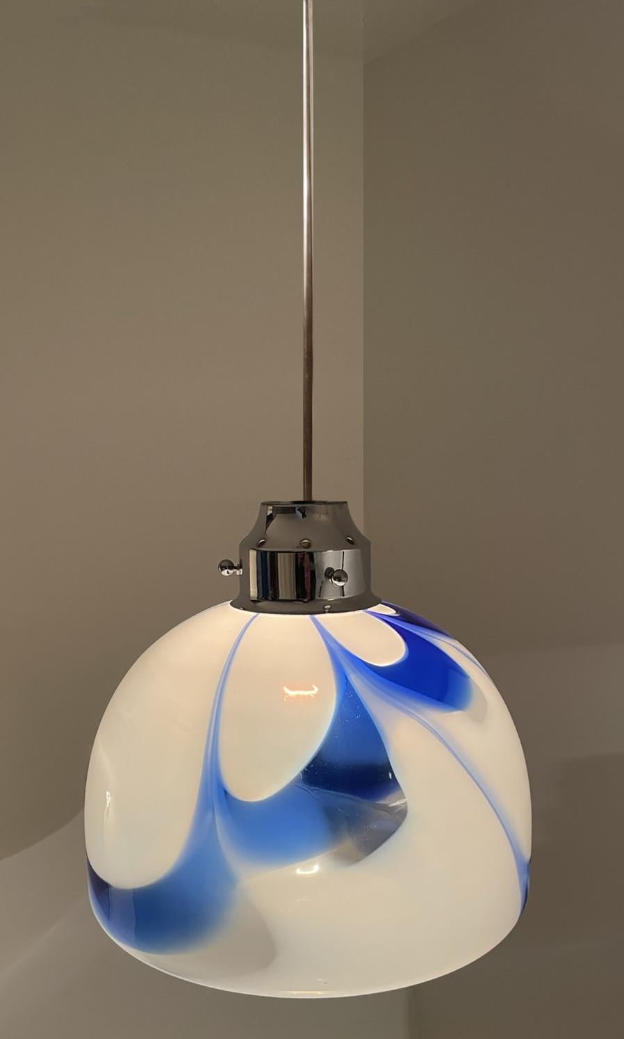 Late 20th Century Murano White and Blue Glass Pendant Light, Italy, 1970s For Sale
