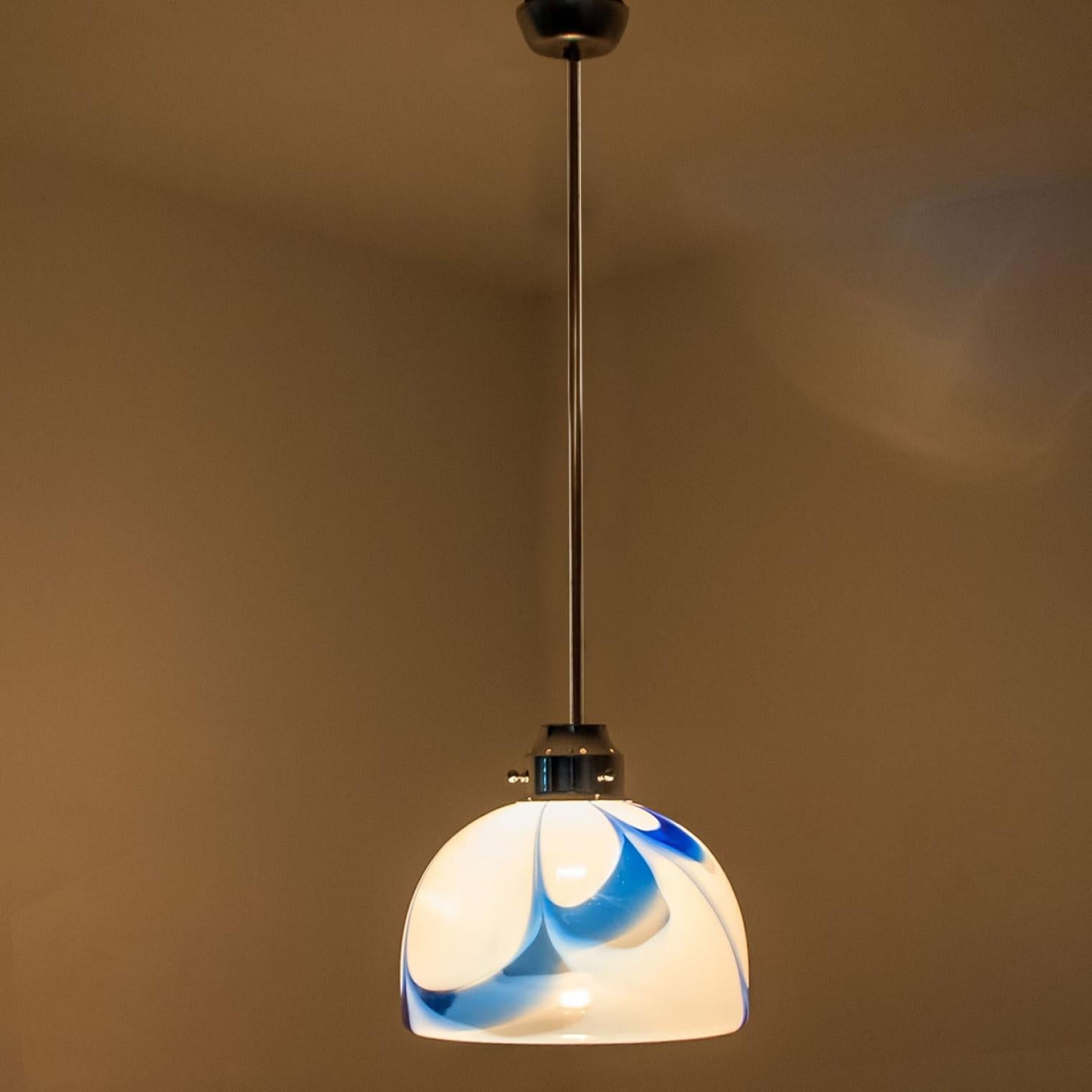 Blown Glass Murano White and Blue Glass Pendant Light, Italy, 1970s For Sale