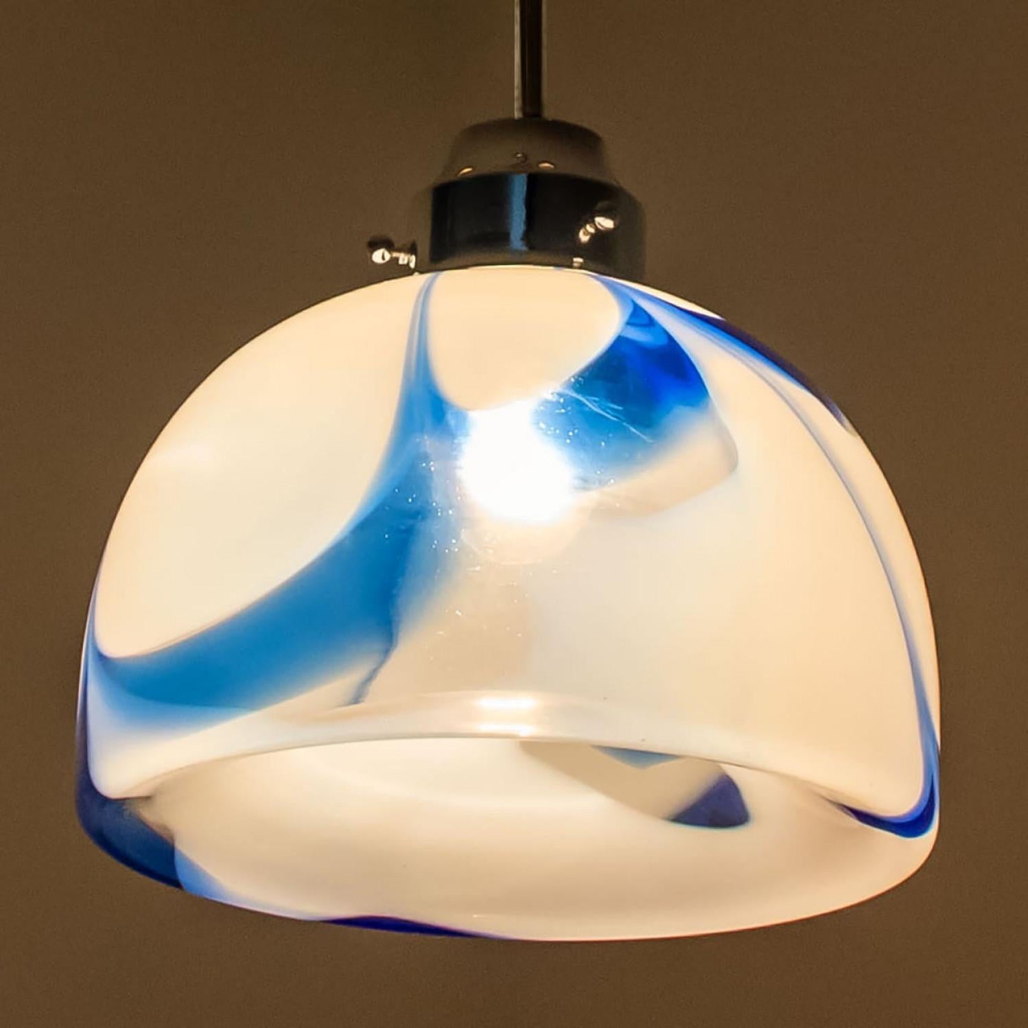 Murano White and Blue Glass Pendant Light, Italy, 1970s For Sale 1