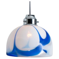 Lámpara colgante de cristal blanco y azul de Murano, Italia, años 70