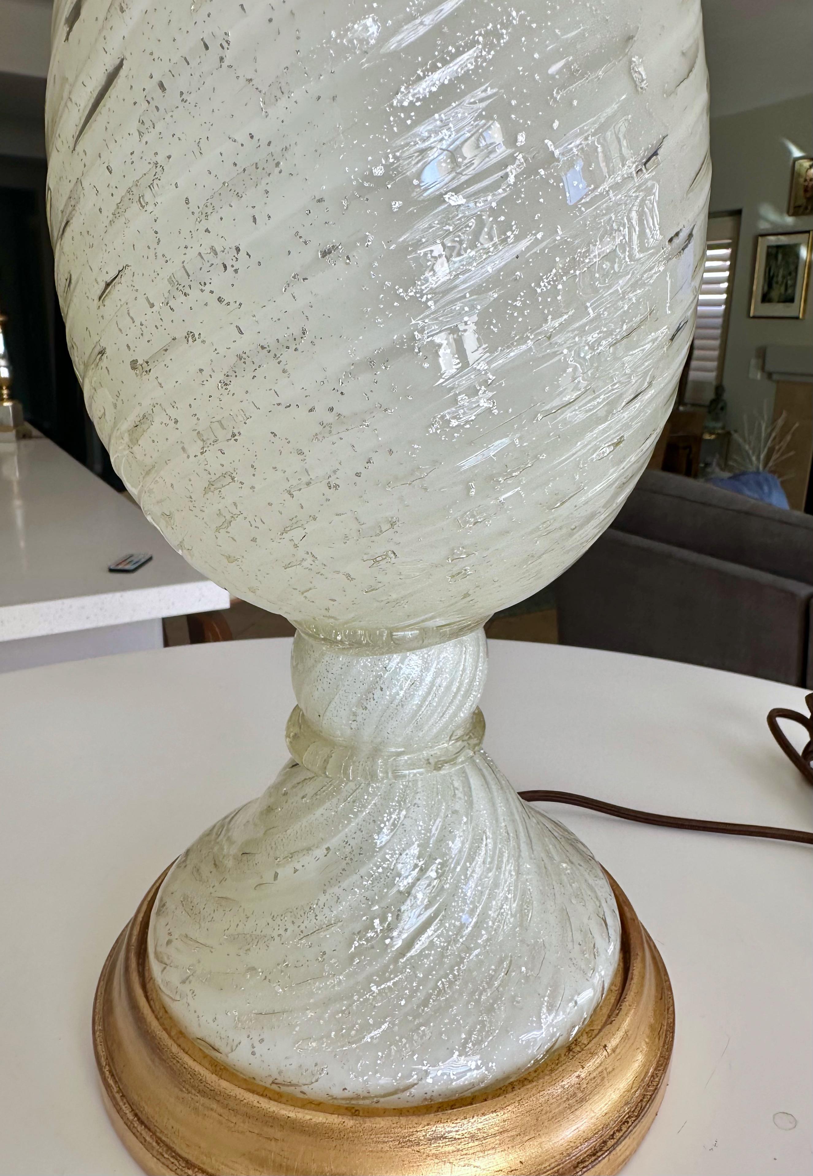 Murano White and Silver Inclusions Twisted Glass Table Lamp For Sale 2