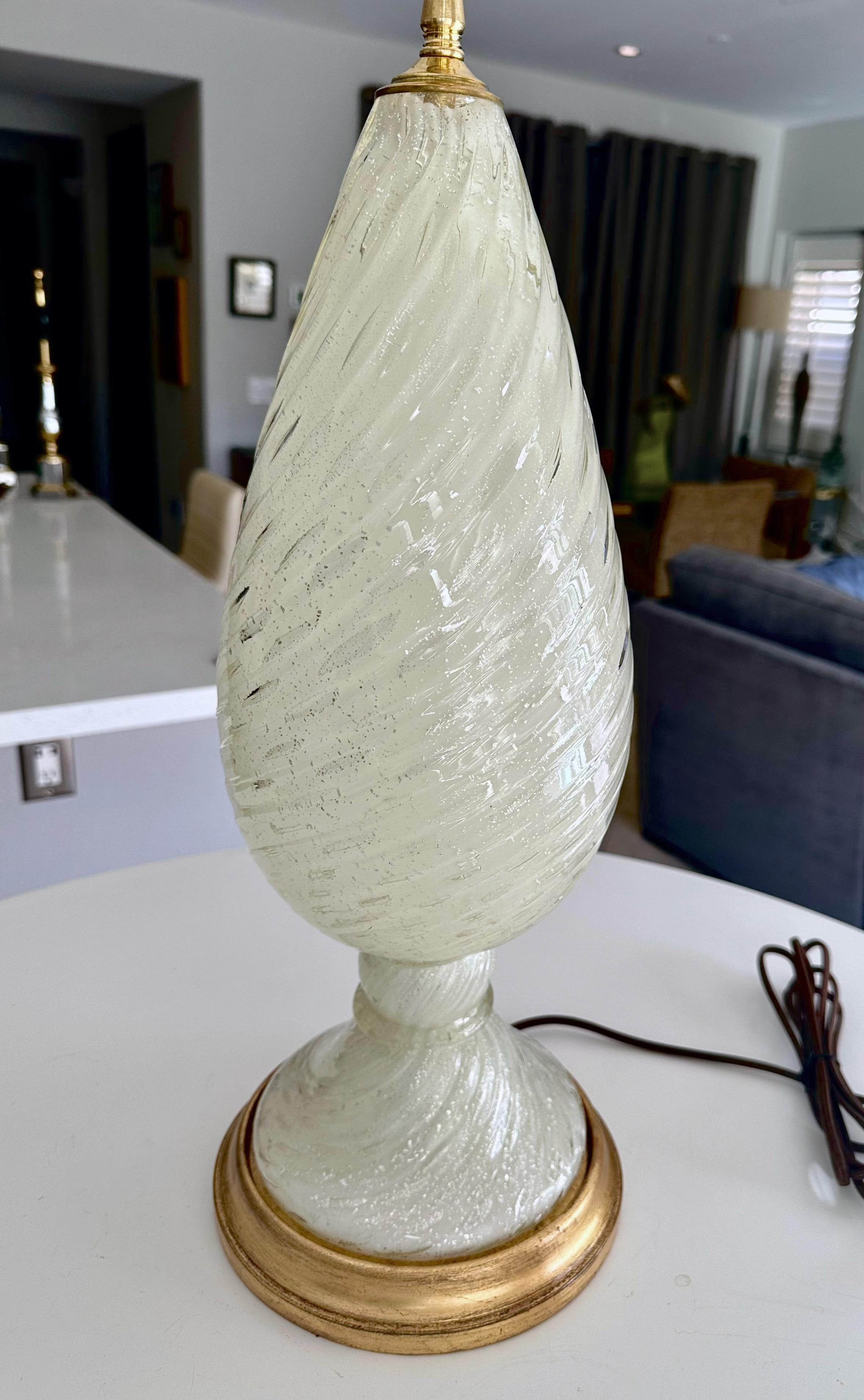 Murano White and Silver Inclusions Twisted Glass Table Lamp For Sale 3