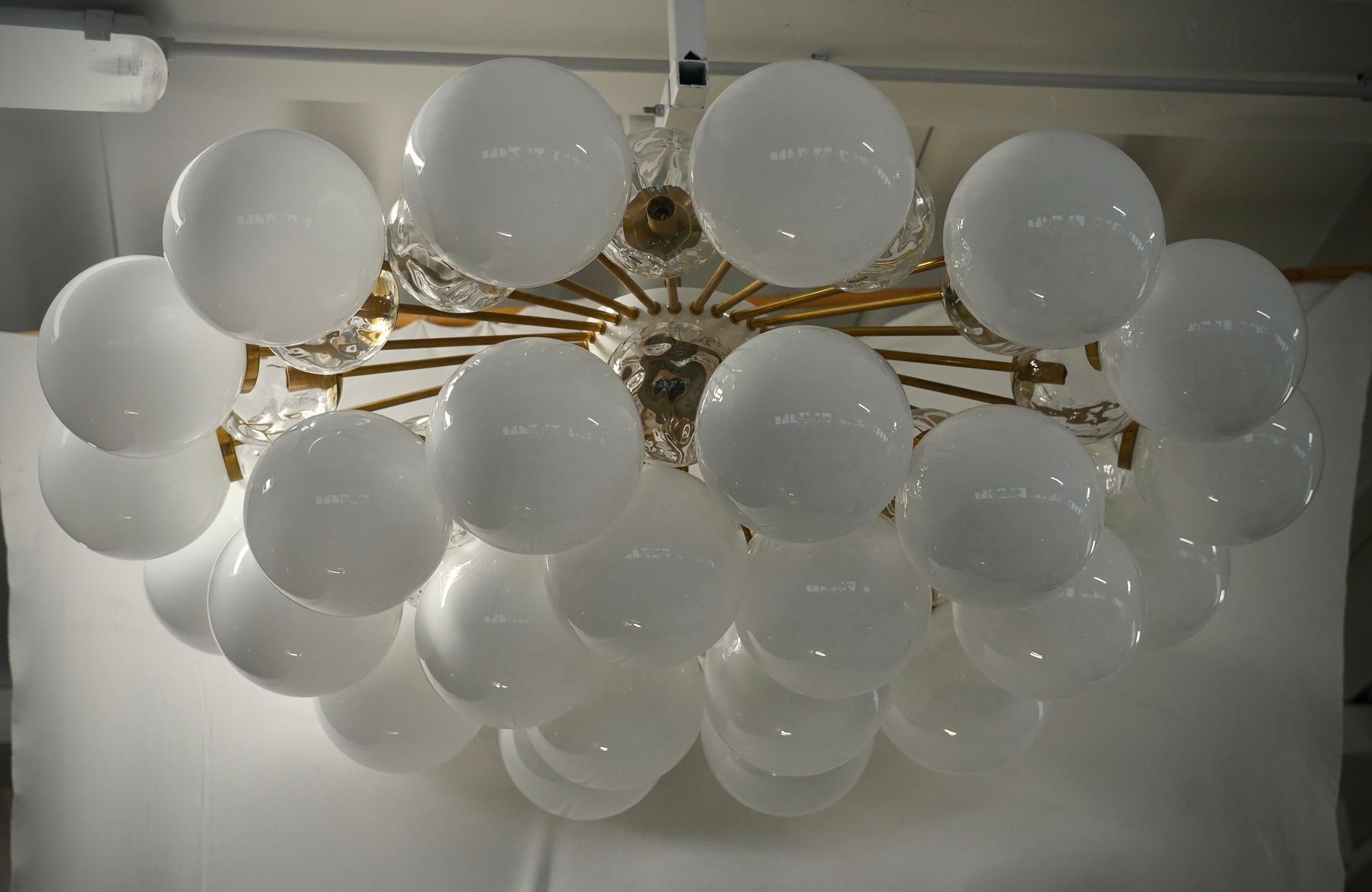 Murano White Art Glass and Brass MidCentury Chandelier and Pendant, 2000 In Good Condition In Rome, IT