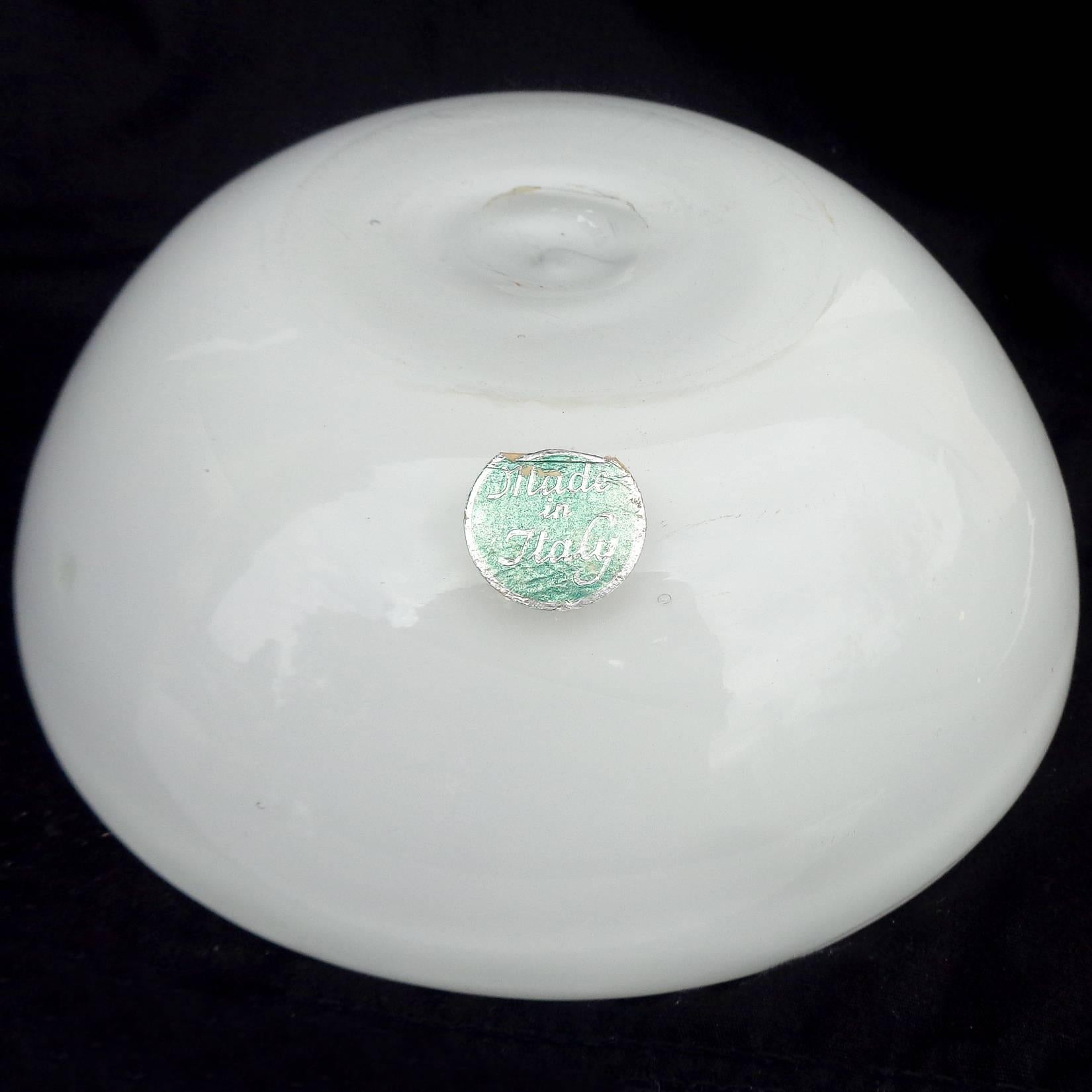 Murano White Blue Aventurine Twist Ribbons Italian Art Glass Round Dish Bowl In Good Condition In Kissimmee, FL