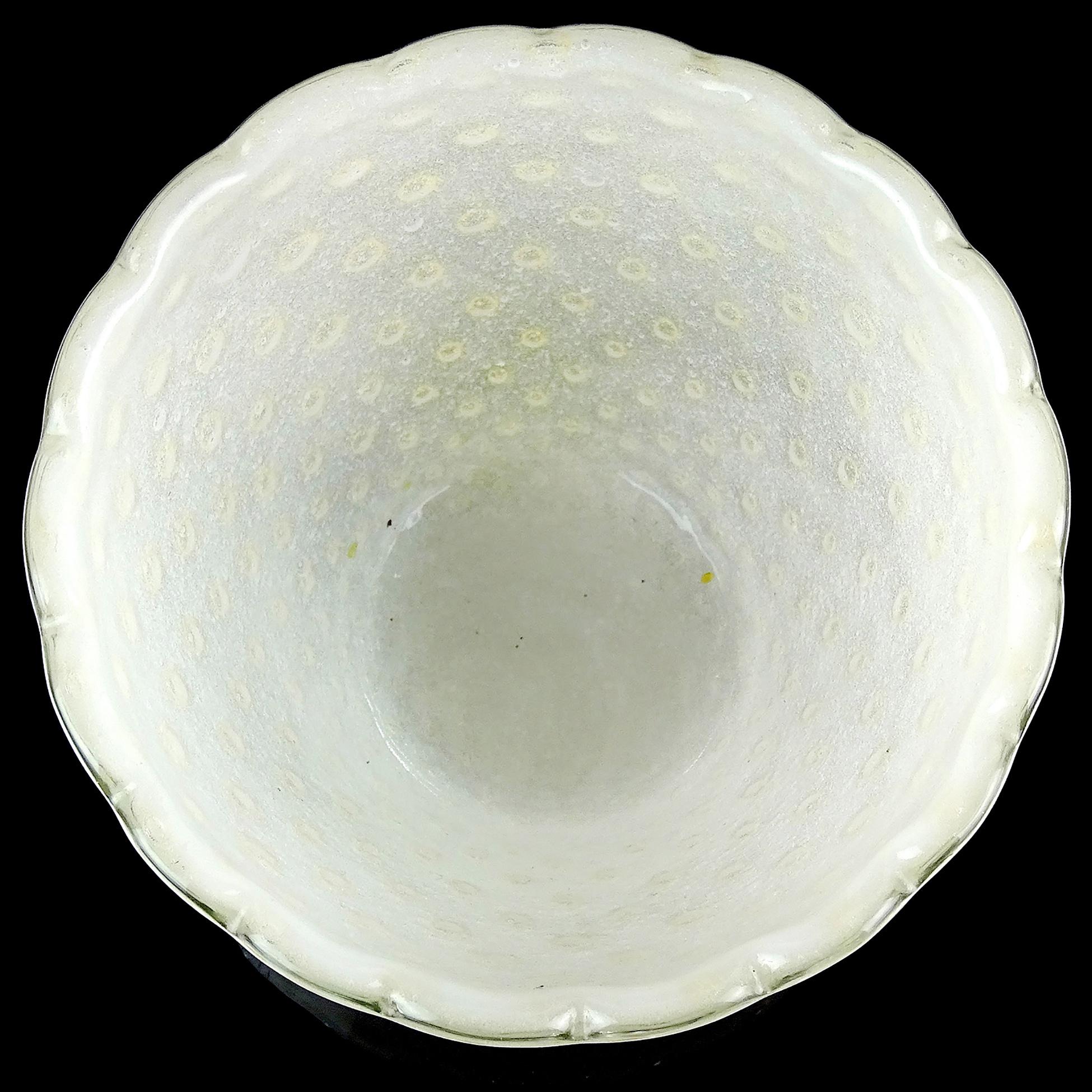 XX secolo Vaso da fiori in vetro artistico di Murano con bolle bianche e macchie d'oro Pulegoso in vendita