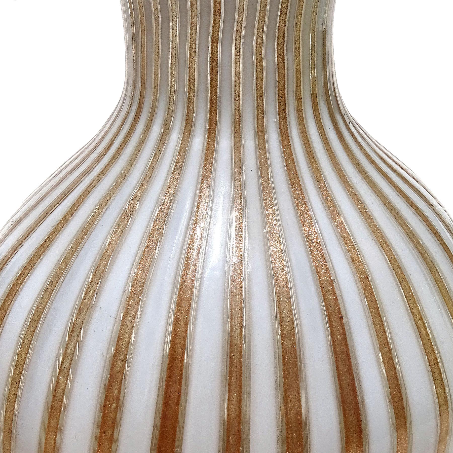 Murano White Copper Flecks Ribbons Italian Art Glass Genie Bottle Flower Vase In Good Condition In Kissimmee, FL