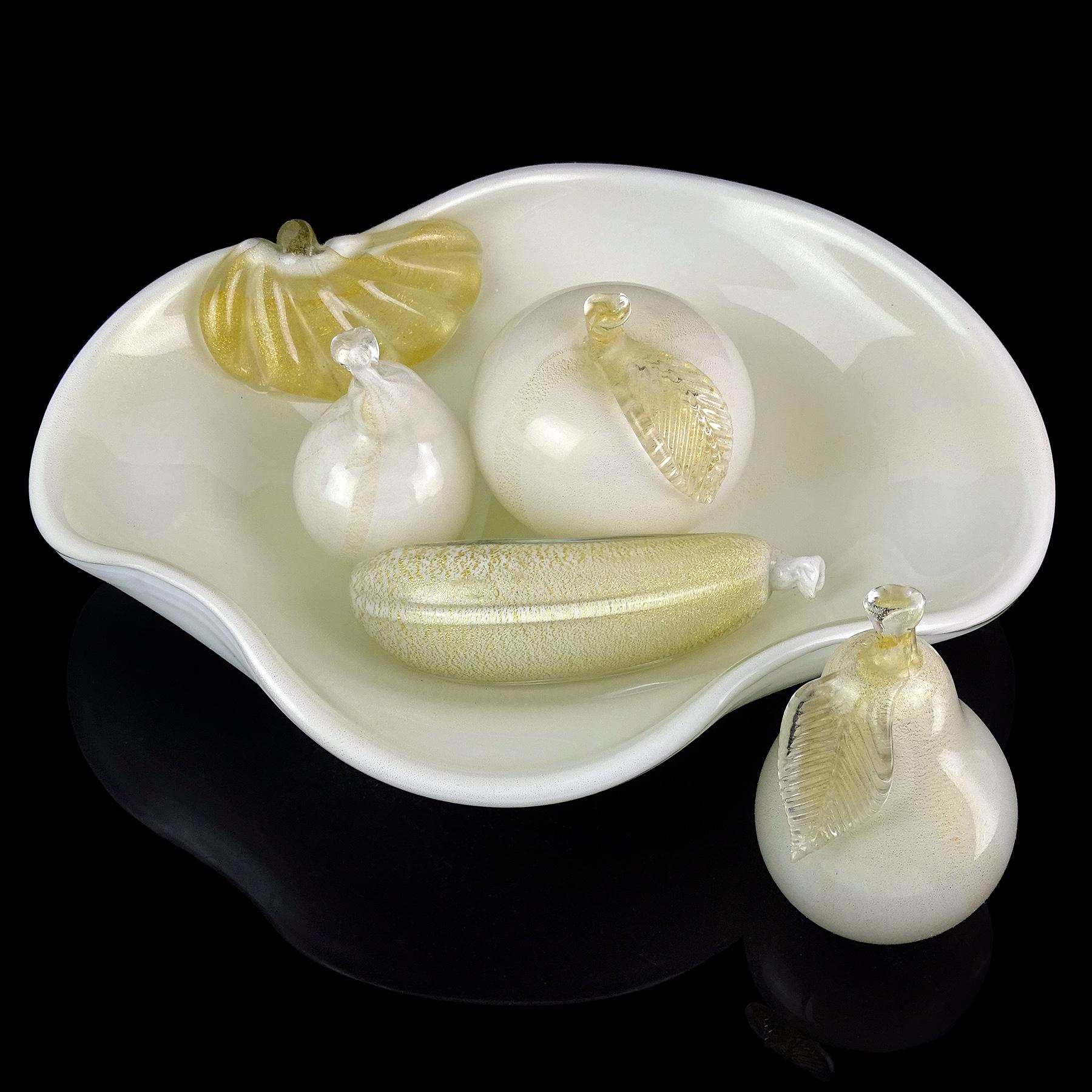 Mid-Century Modern Murano White Gold Flecks Italian Art Glass Conch Shell Bowl Fruit Sculptures Set