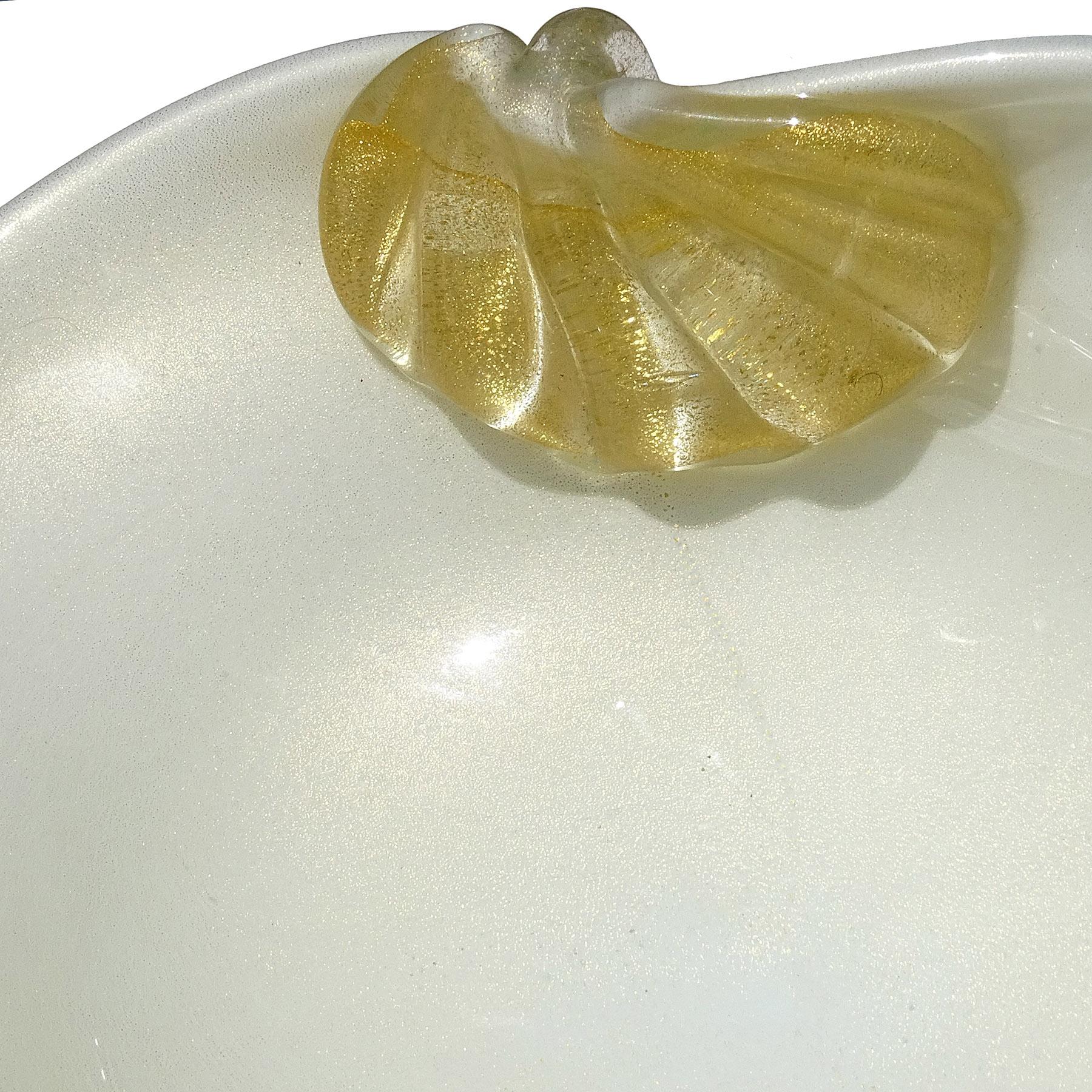 Murano White Gold Flecks Italian Art Glass Conch Shell Bowl Fruit Sculptures Set 1