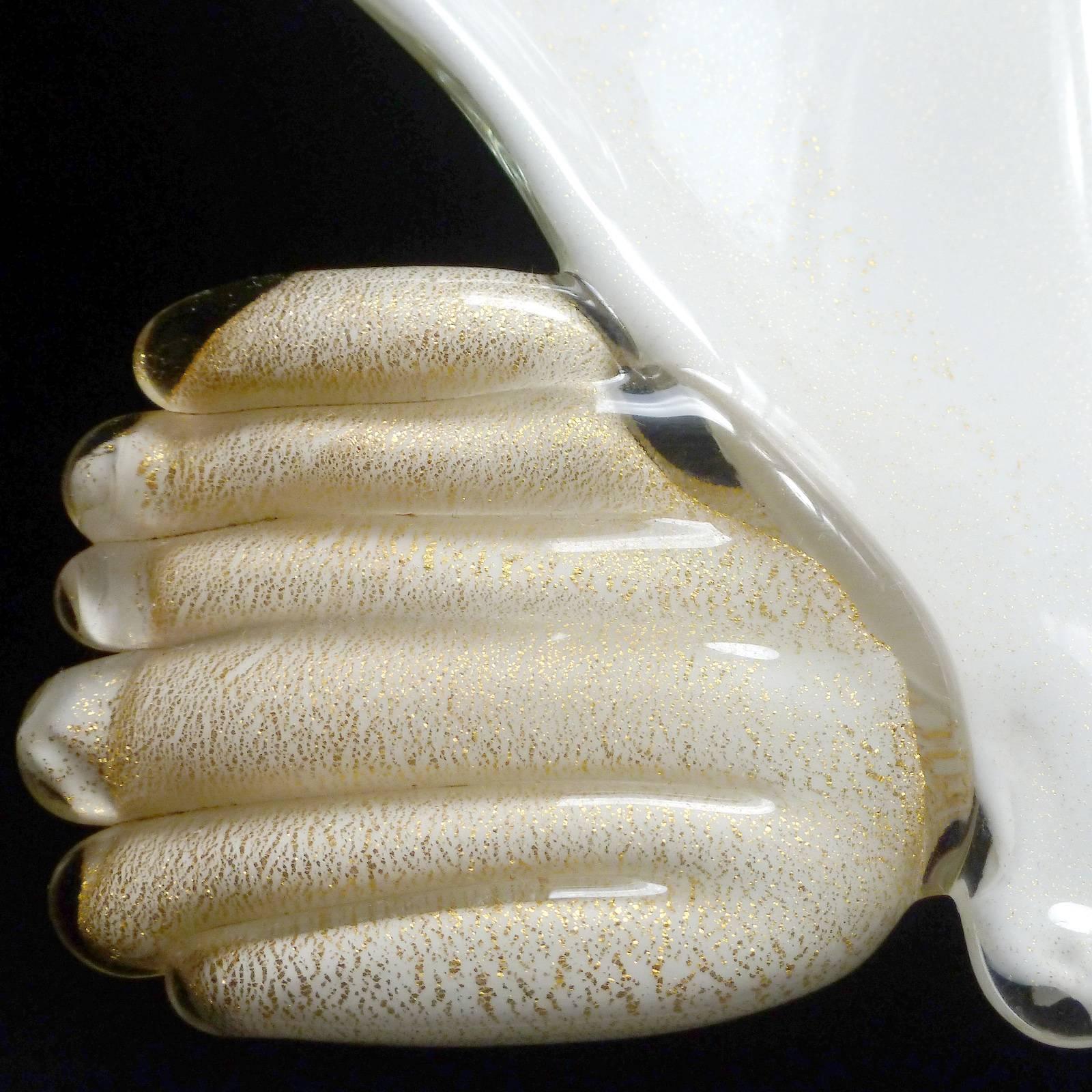 Murano White Gold Flecks Italian Art Glass Seashell Candlesticks and Bowl Set In Good Condition For Sale In Kissimmee, FL