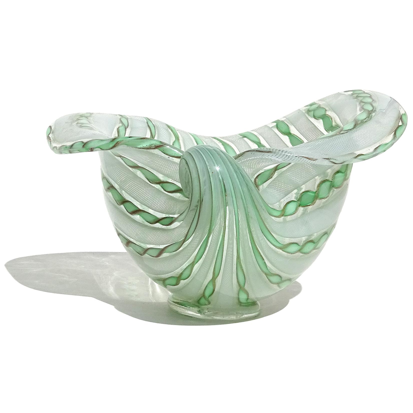 Murano White Green Aventurine Flecks Ribbons Italian Art Glass Seashell Bowl 1