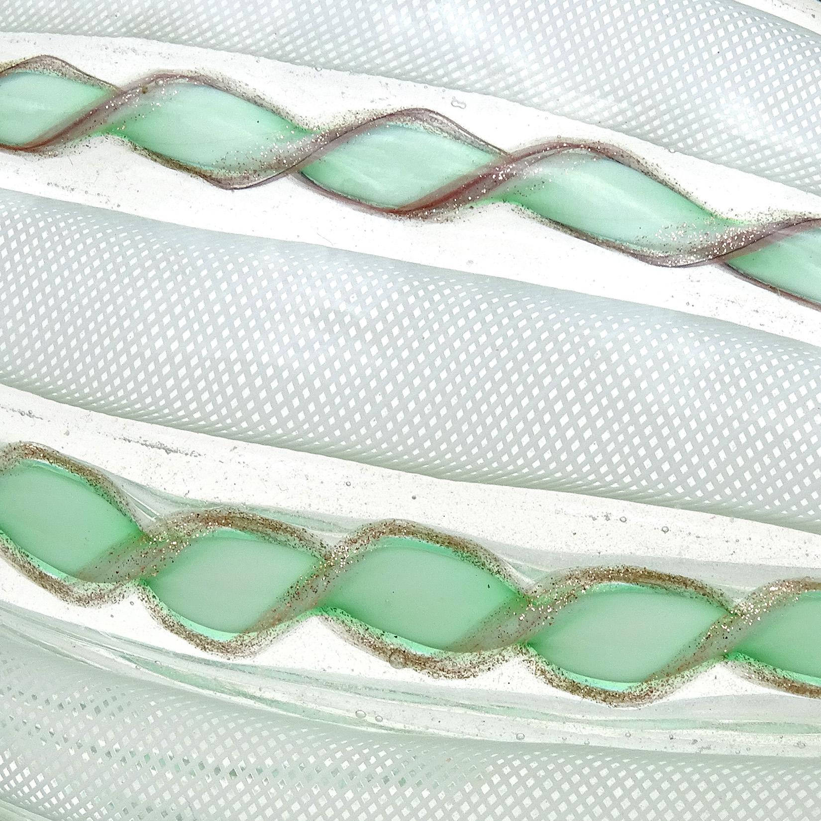 Murano White Green Aventurine Flecks Ribbons Italian Art Glass Seashell Bowl 2