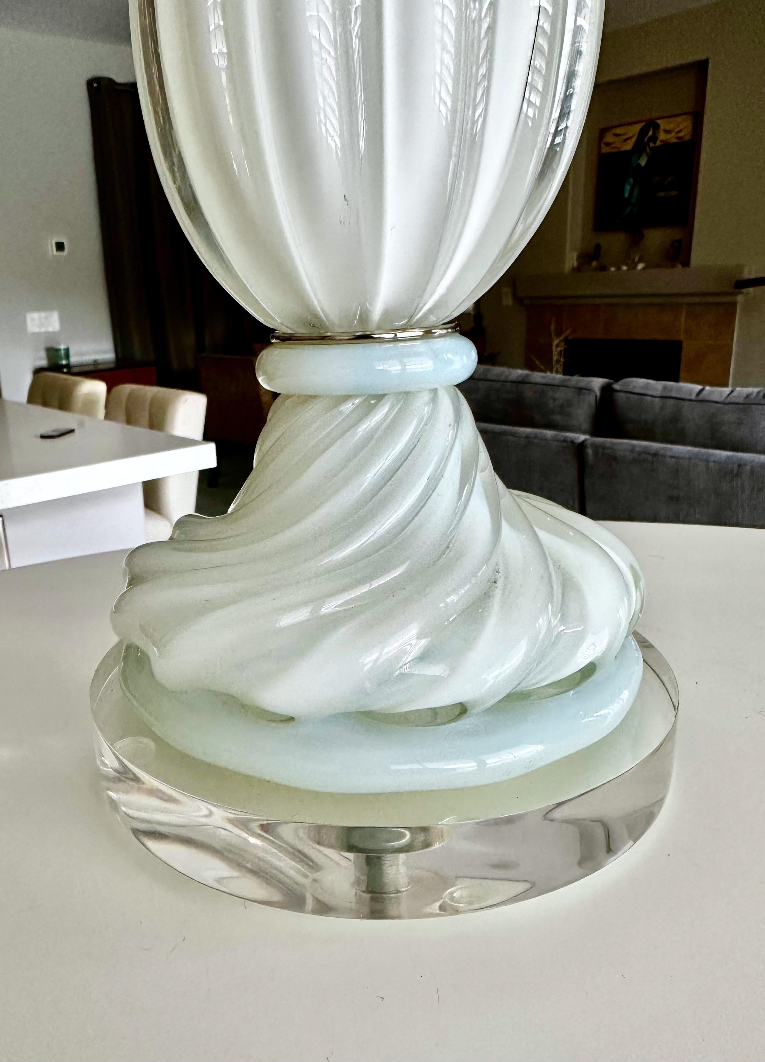 Murano White Opalescence Ribbed Glass Table Lamp For Sale 7