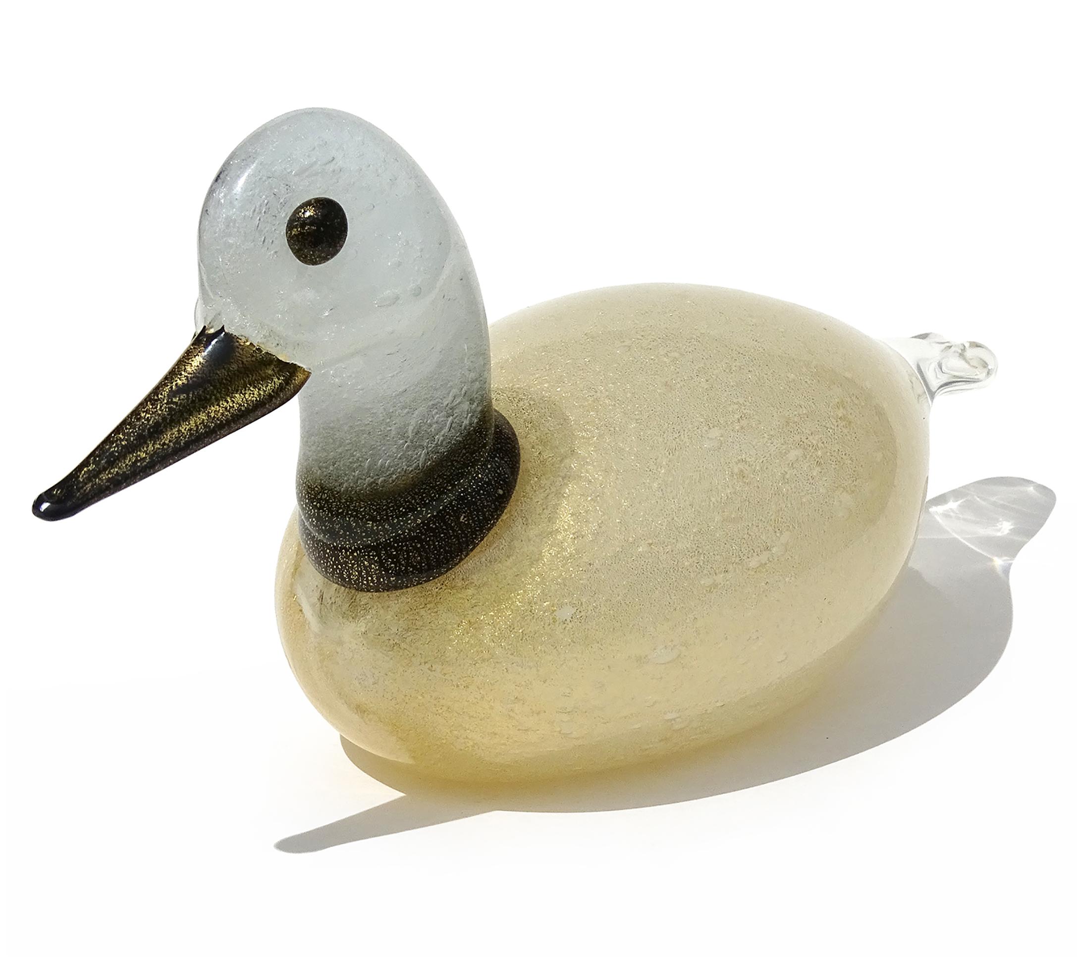 Italienische Entenskulptur aus Murano-Kunstglas in Weiß mit weißen Pulegoso-Blasenblasen und Blattgold (Moderne der Mitte des Jahrhunderts) im Angebot