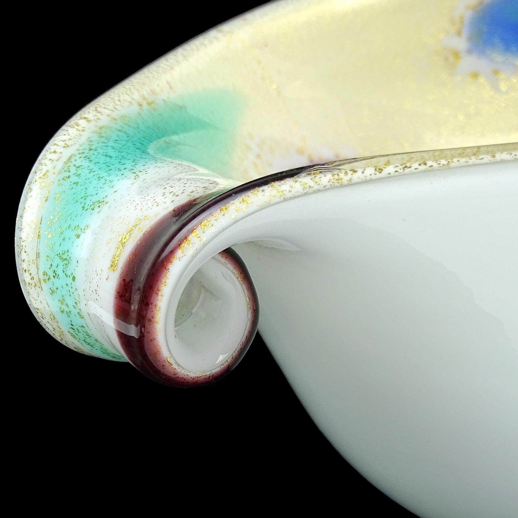 Murano White Rainbow Spots Gold Flecks Italian Art Glass Scroll Shell Bowls In Good Condition For Sale In Kissimmee, FL