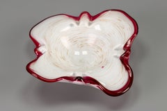 Murano White Red and Gold Dust Art Glass Bowl, Italy, 1970s