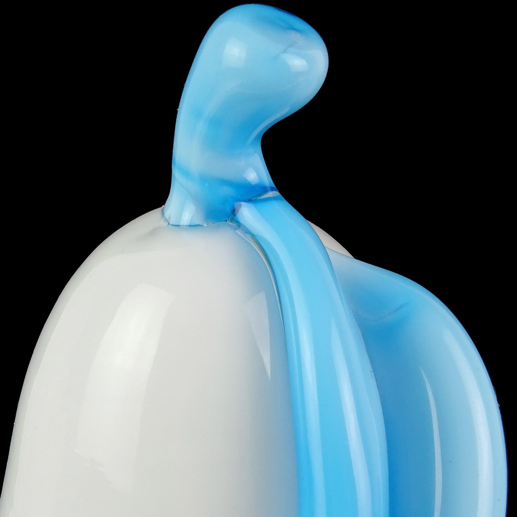 Pisapapeles Escultura Fruta Pera Manzana Vidrio Artístico Italiano Murano Blanco Celeste Hecho a mano en venta