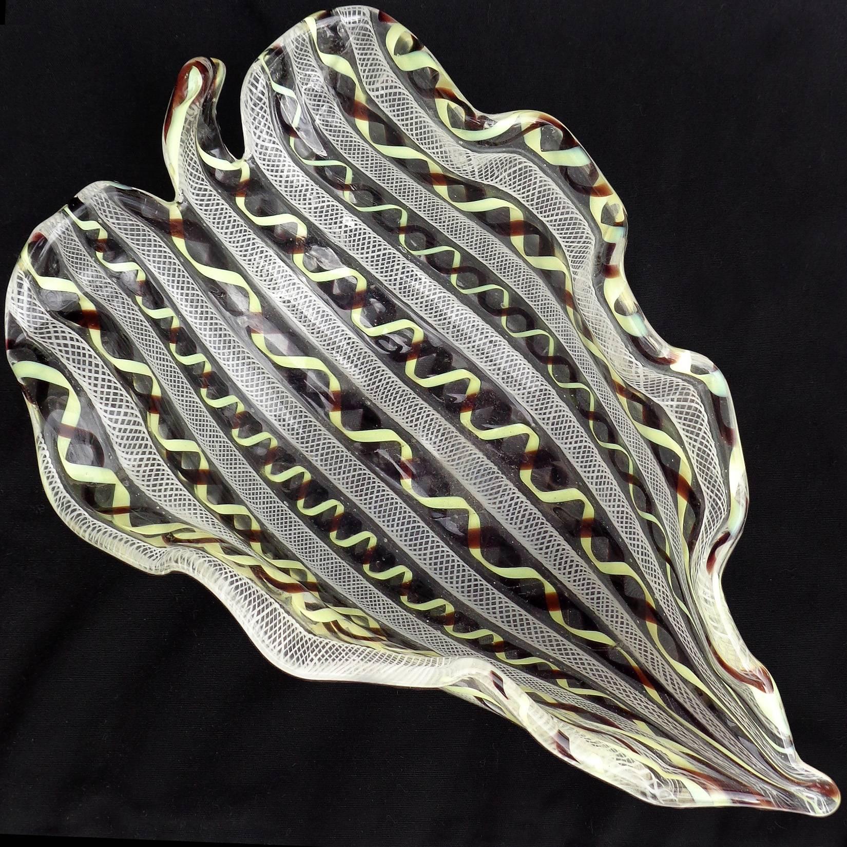Hand-Crafted Murano Yellow Purple Zanfirico Ribbons Italian Art Glass Sculptural Leaf Bowl