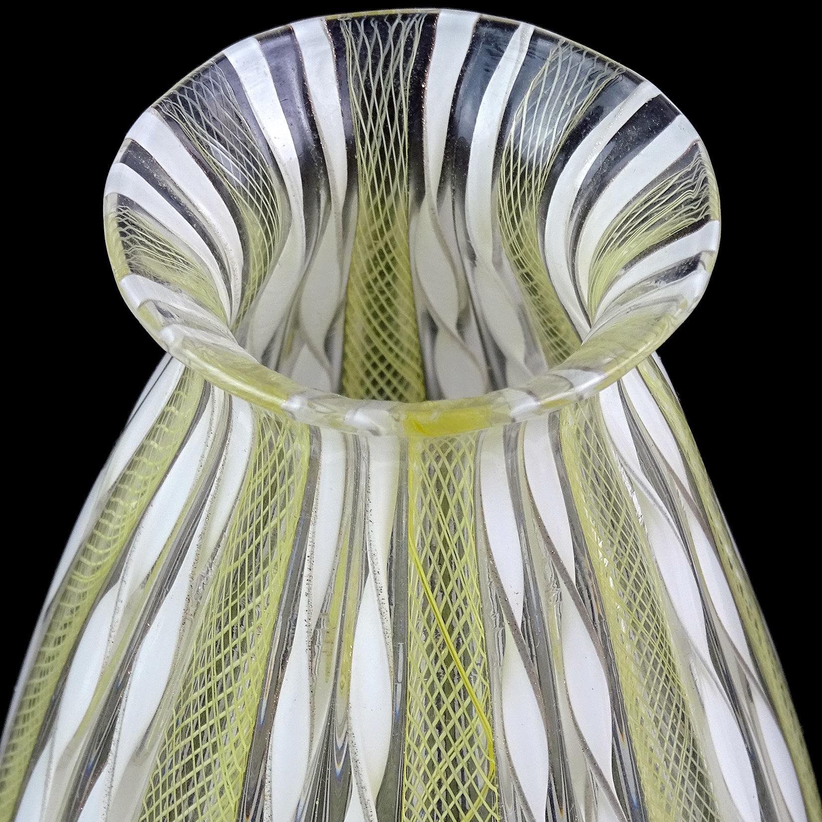 Murano Yellow White Aventurine Ribbon Italian Art Glass Mid-Century Flower Vase In Good Condition For Sale In Kissimmee, FL