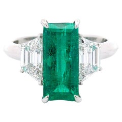 Mureta & Co. Platinum Colombian Emerald & Trapezoid Cut Diamond Ring