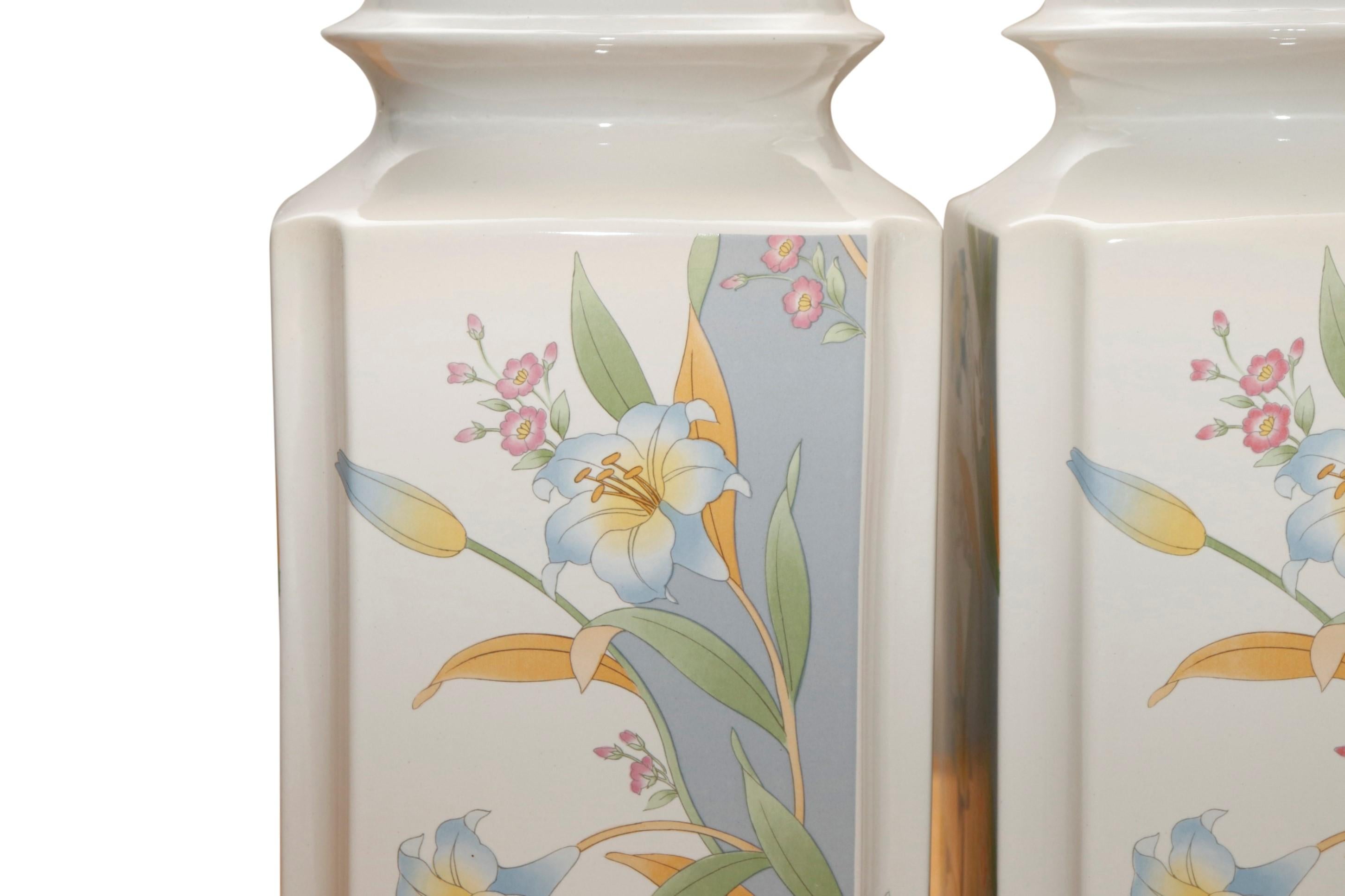 Lampade da tavolo in ceramica di Murray Feiss, una coppia In condizioni buone in vendita a Bradenton, FL
