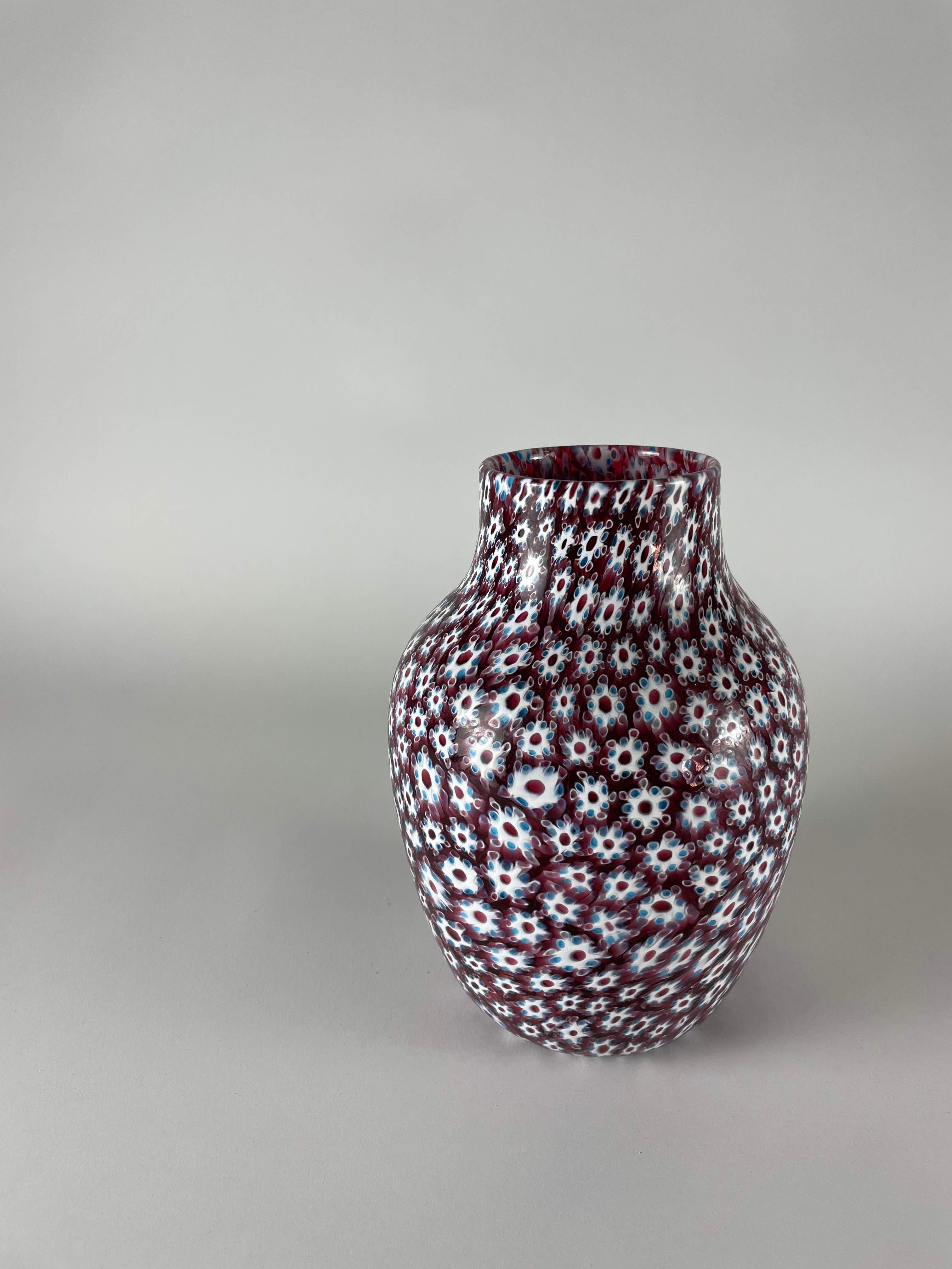 Murrina a Fiore vase by Fratelli Toso. This modern and innovative design hails from the beginning of the '60s and showcases the true craftsmanship that made Fratelli Toso famous. This piece is meticulously crafted using the murrina technique, making