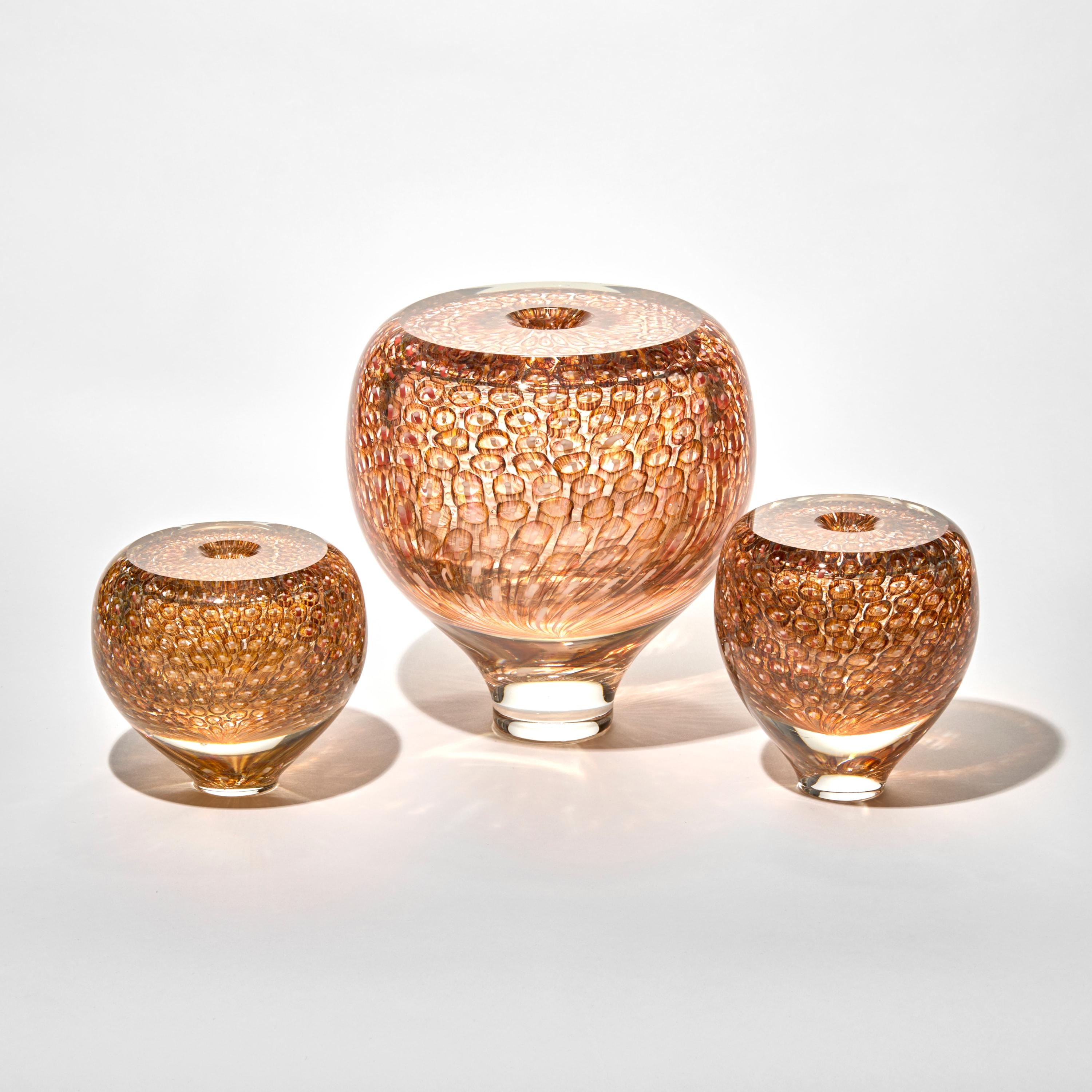 Australiano Murrine Quandrants in Apricot with Salmon & Primrose, scultura di Peter Bowles in vendita