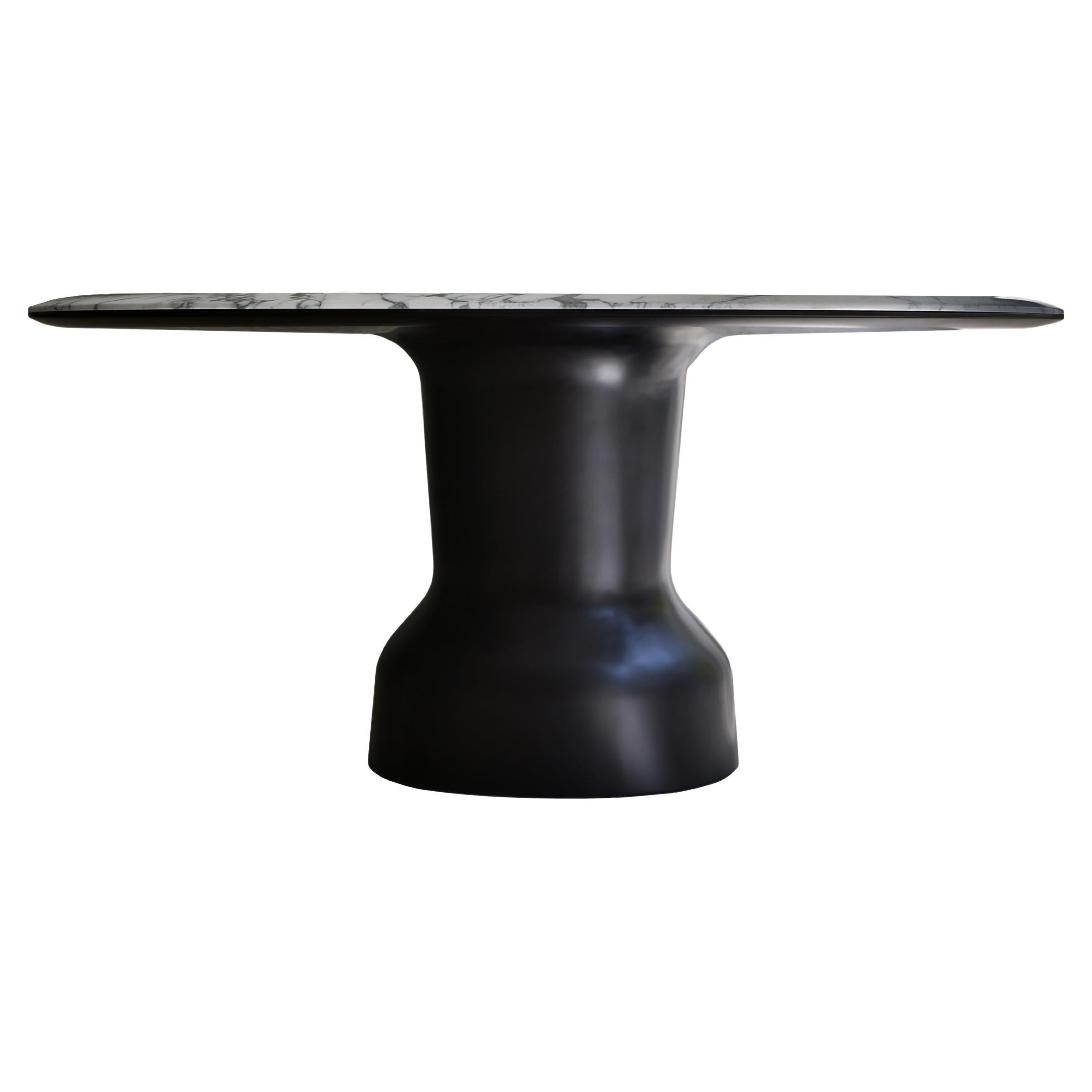 Musa, a sculptural table with top in marble For Sale