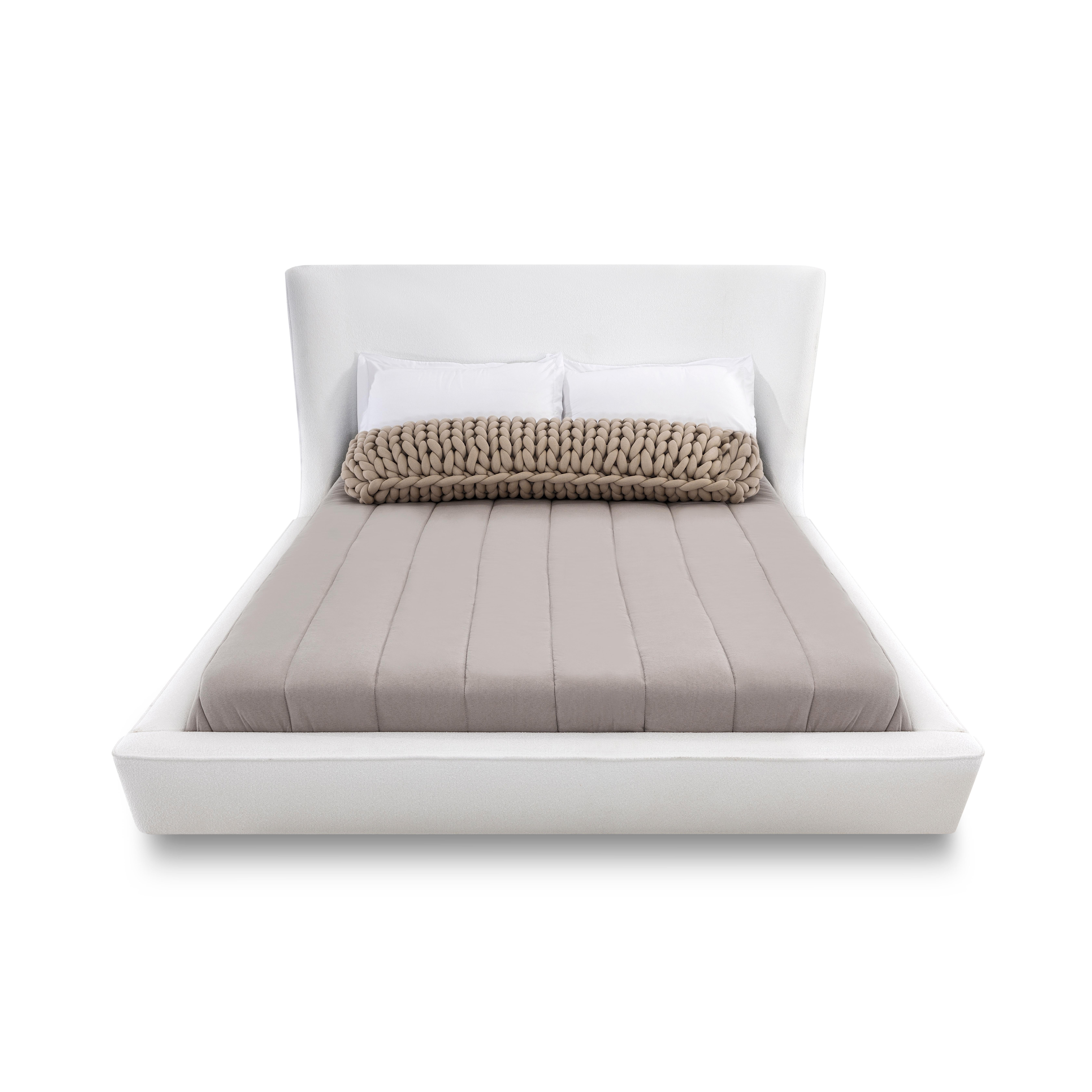 Contemporary Musa Queen Bed in White Fabric For Sale