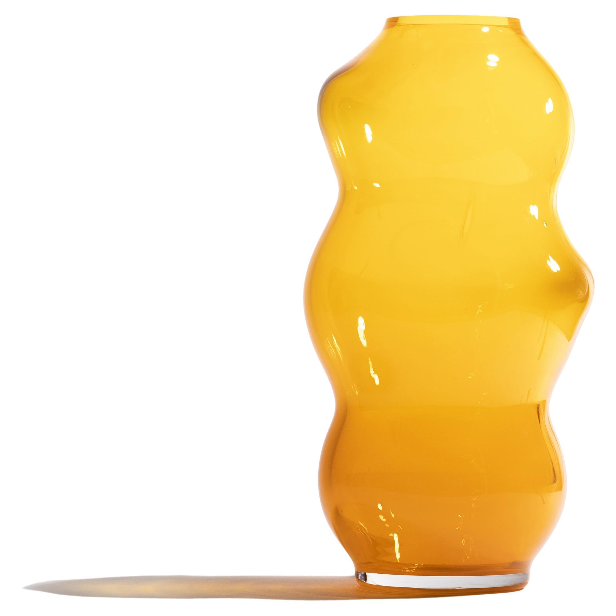 MUSE L  Saffron: Bohemian crystal glass vases with unique curves