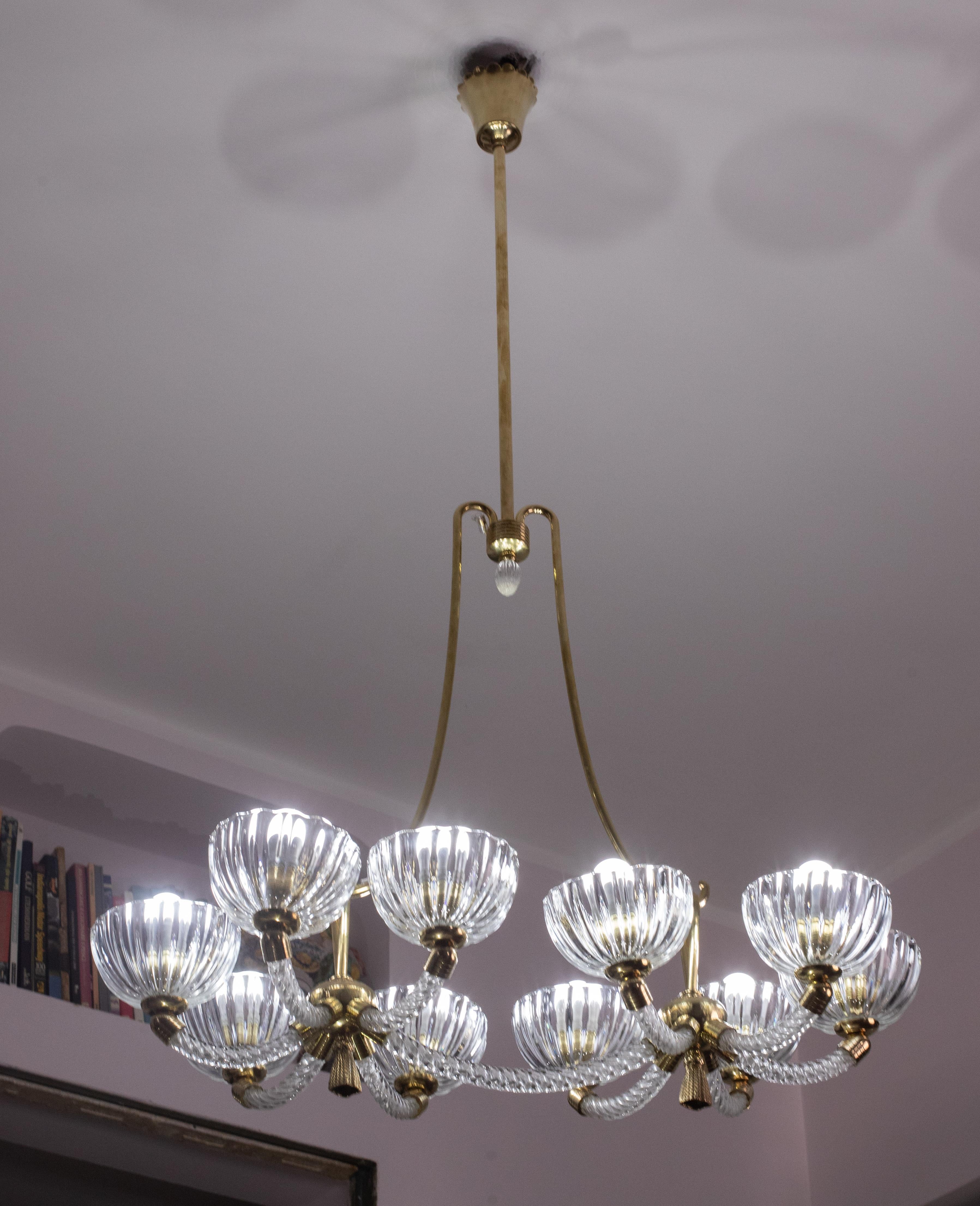 Museal 10 Light Art Deco Murano Glass and Brass Chandelier by Ercole Barovier For Sale 1