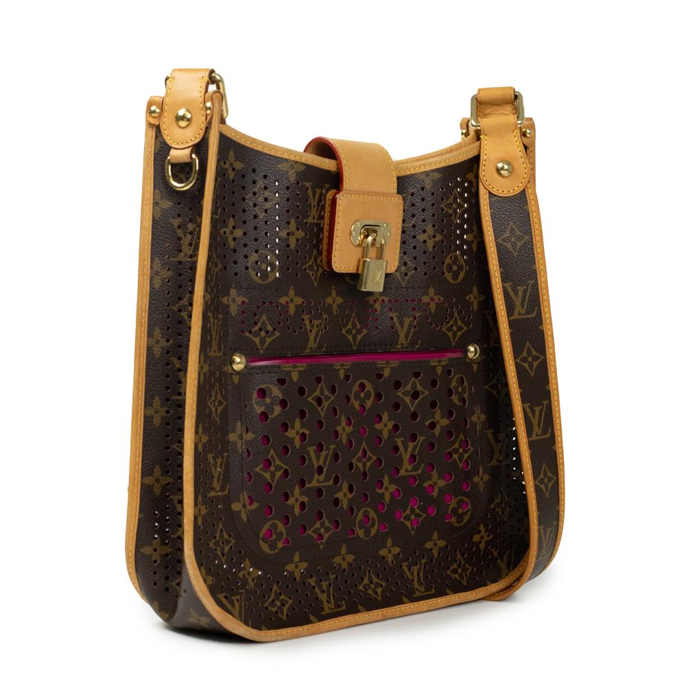- Designer: LOUIS VUITTON
- Model: Musette Perforated
- Condition: Very good condition. Minor sign of wear on base corners, Minor scuff at the flap of the bag, Minor sign of wear on Leather
- Accessories: Dustbag
- Measurements: Width: 30cm, Height: