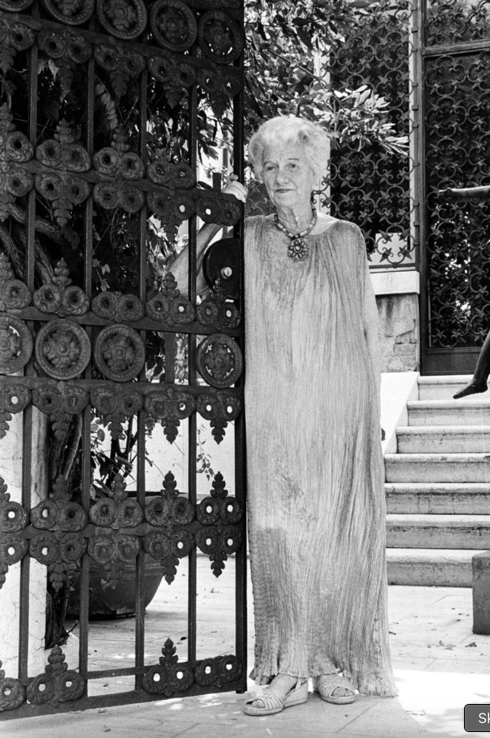 Museum 1920s Mariano Fortuny Delphos Amber Gold Pleated Silk Murano Gown For Sale 15