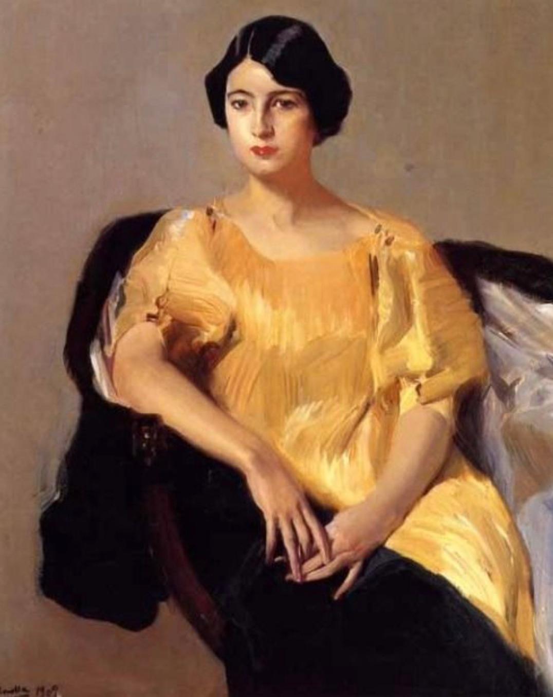 Museum 1920s Mariano Fortuny Delphos Amber Gold Pleated Silk Murano Gown In Good Condition For Sale In Jersey City, NJ