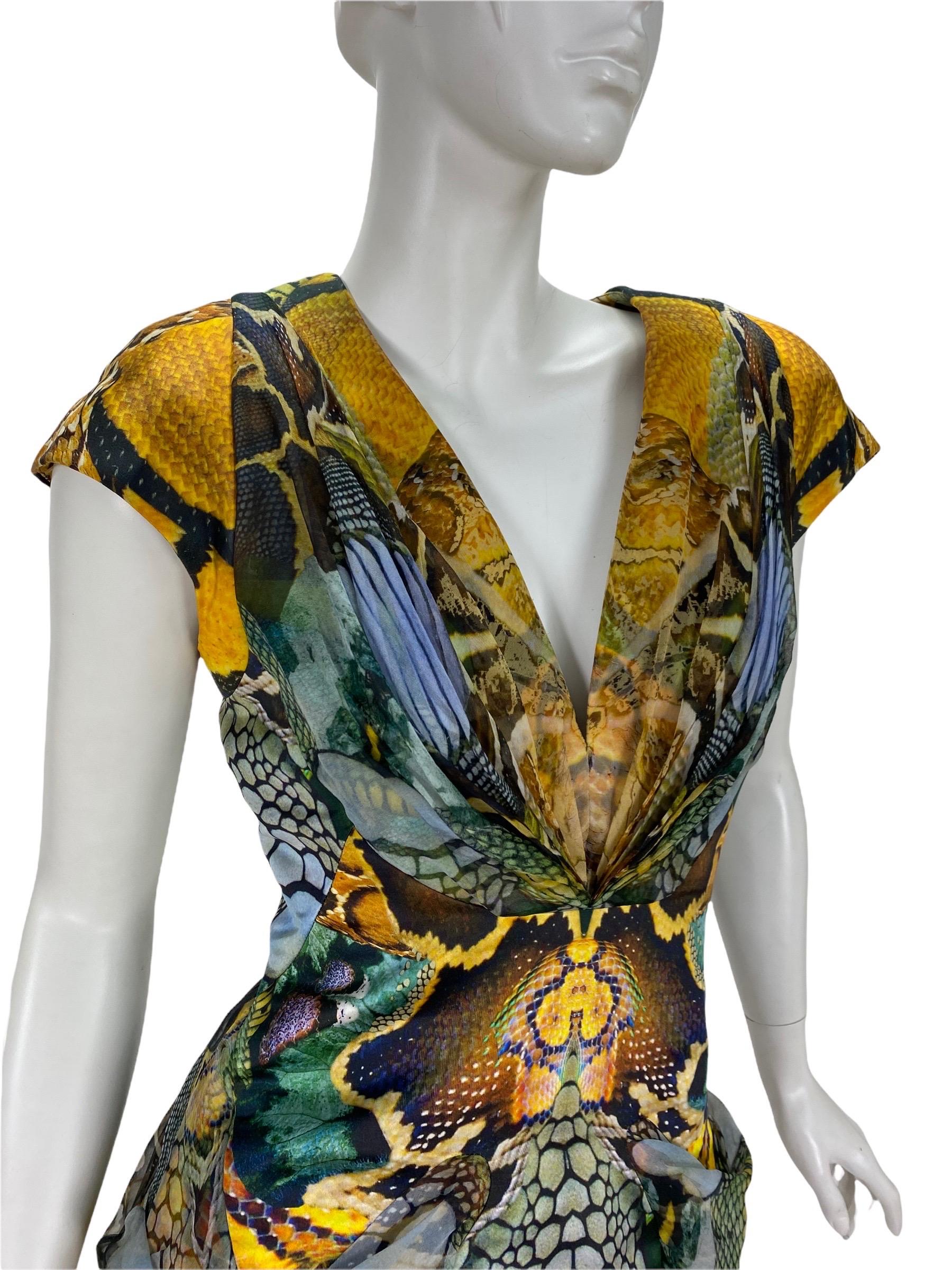 Black Wikipedia featured Alexander McQueen S/S 2010 Collection Mini Dress size 40 For Sale
