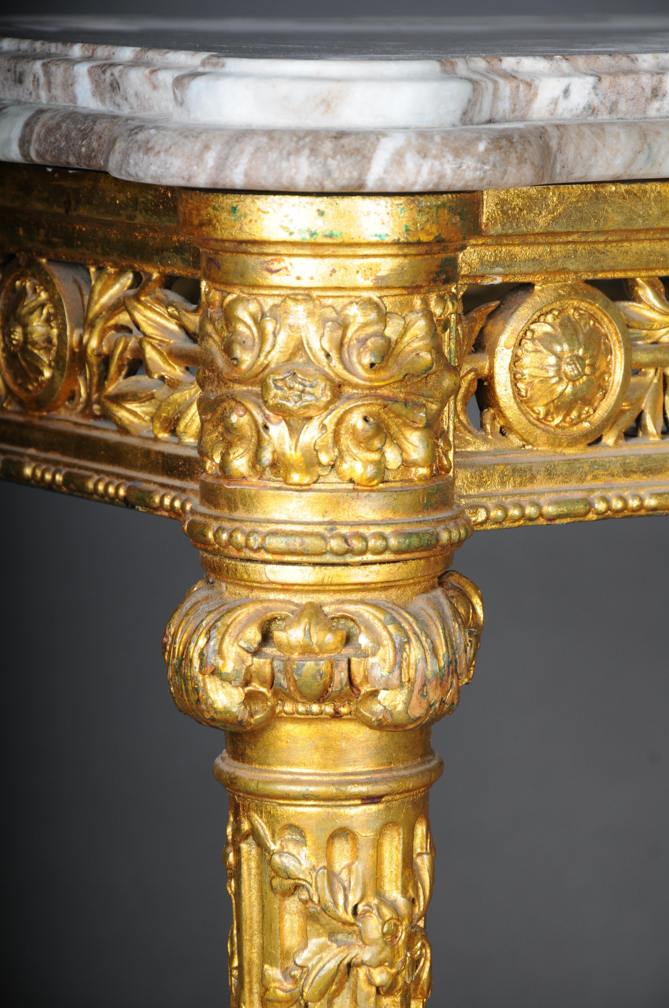 Mesa de centro/consola antigua de museo dorada con mármol hacia 1860, París en venta 2