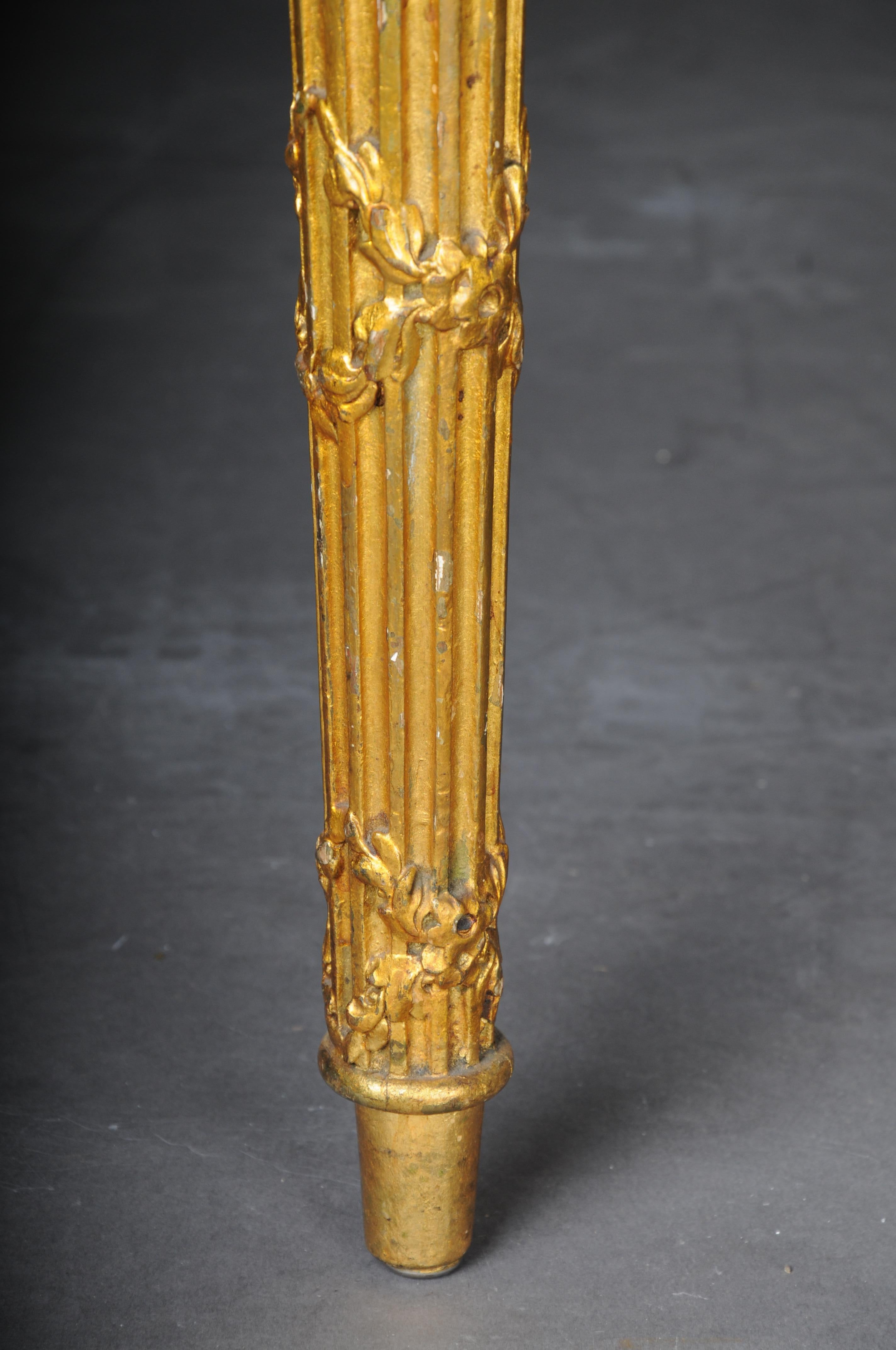 Mesa de centro/consola antigua de museo dorada con mármol hacia 1860, París en venta 4