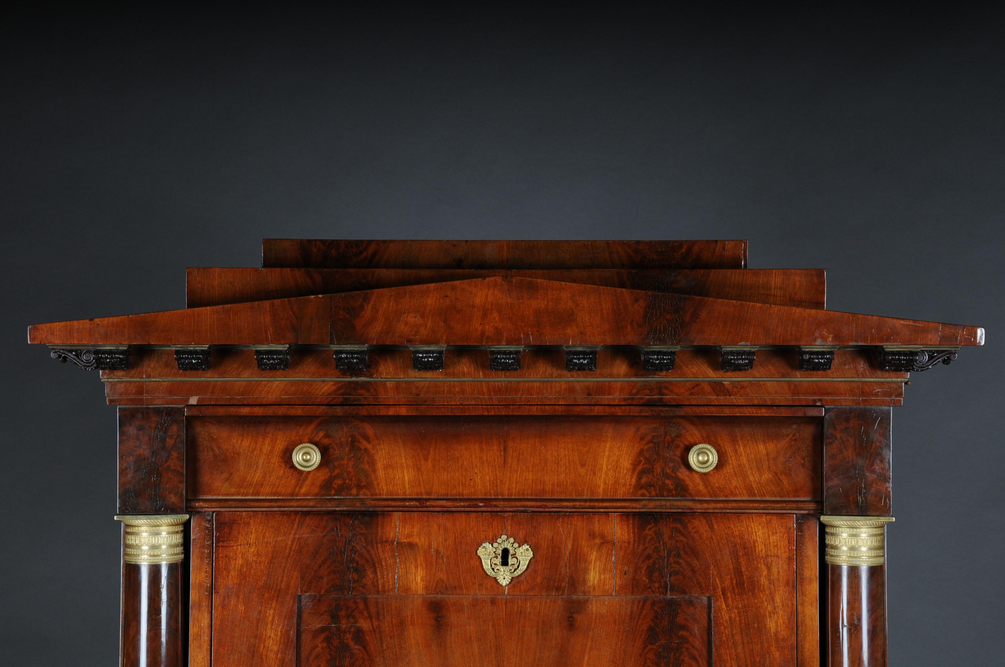 Secretaria de museo Biedermeier Firmada por Adolph Friedrich Voigt, hacia 1825 Alemán en venta