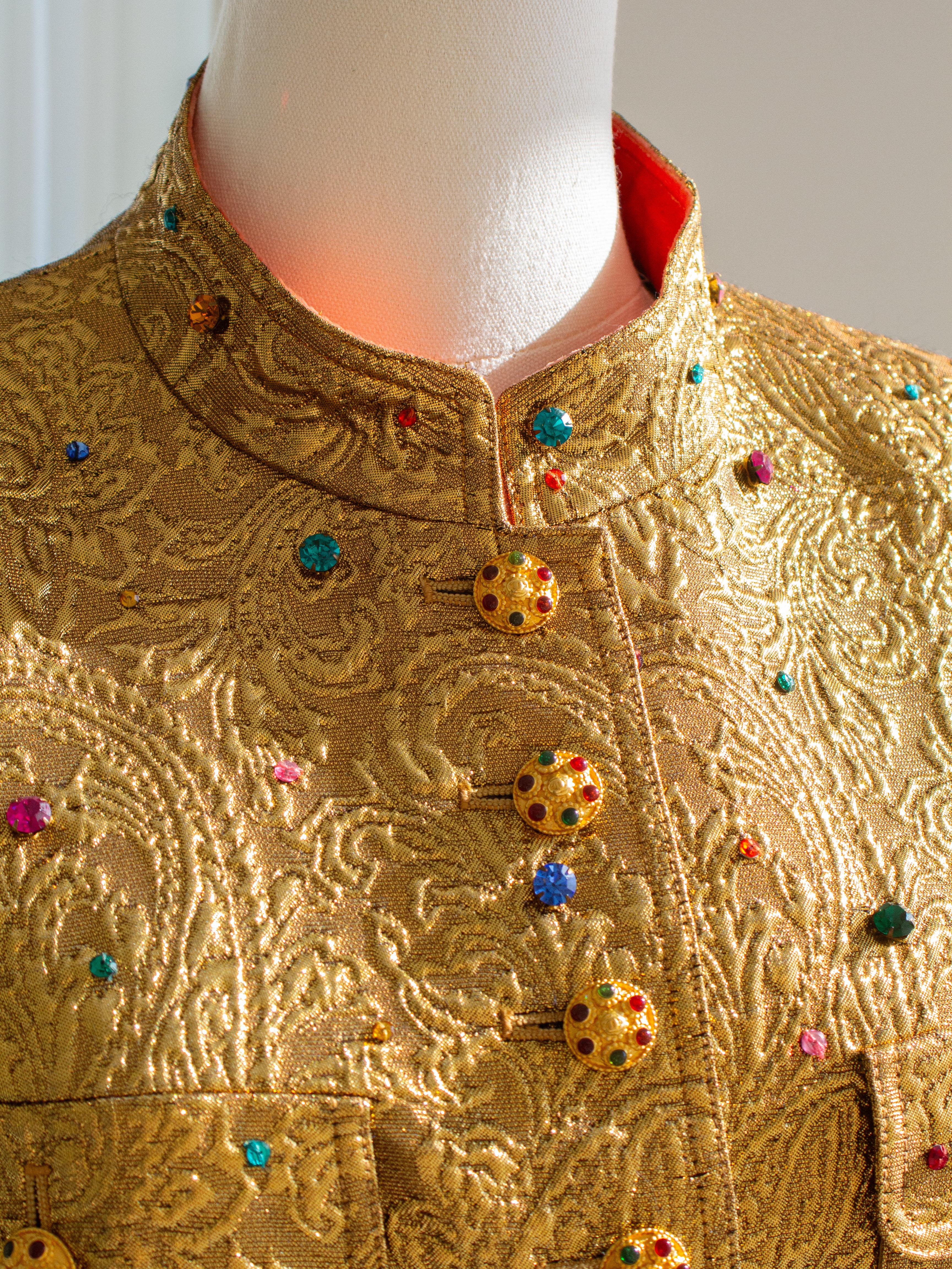 Museum Chanel Vintage F/W 1996 Gold Brocade Mughal Jeweled Gripoix 96A Jacket For Sale 7