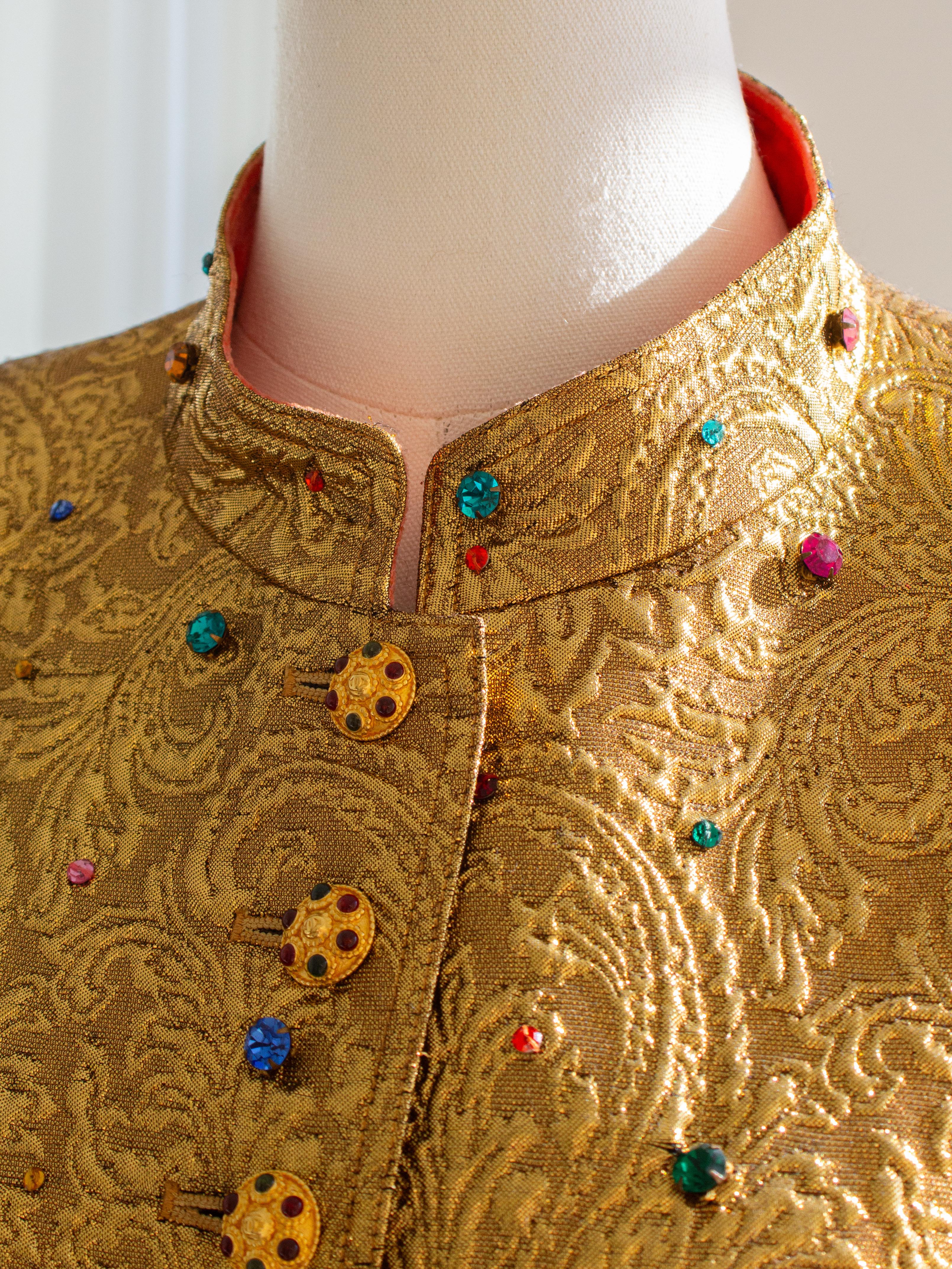 Museum Chanel Vintage F/W 1996 Gold Brocade Mughal Jeweled Gripoix 96A Jacket For Sale 8