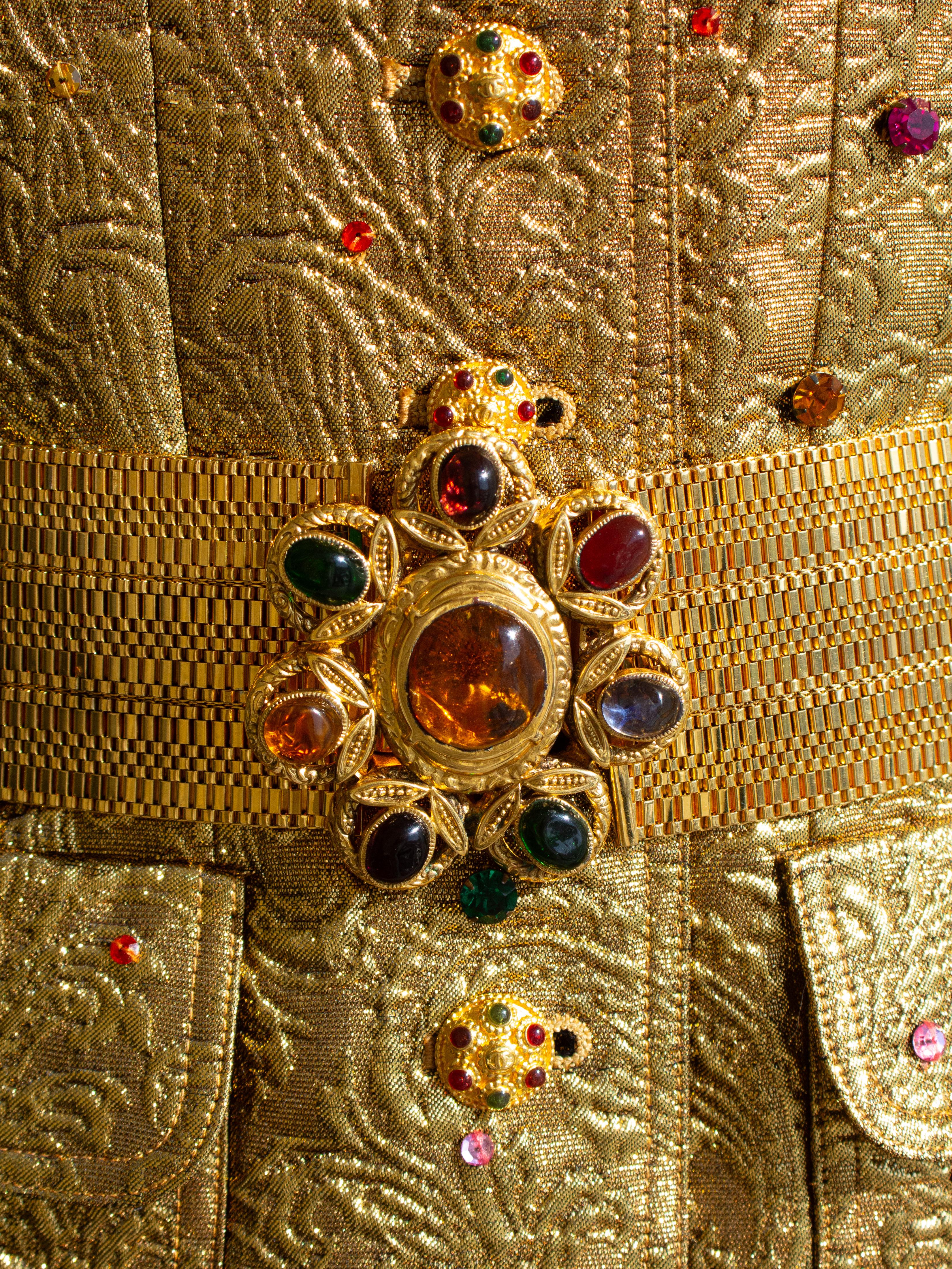 Museum Chanel Vintage F/W 1996 Gold Brocade Mughal Jeweled Gripoix 96A Jacket For Sale 10
