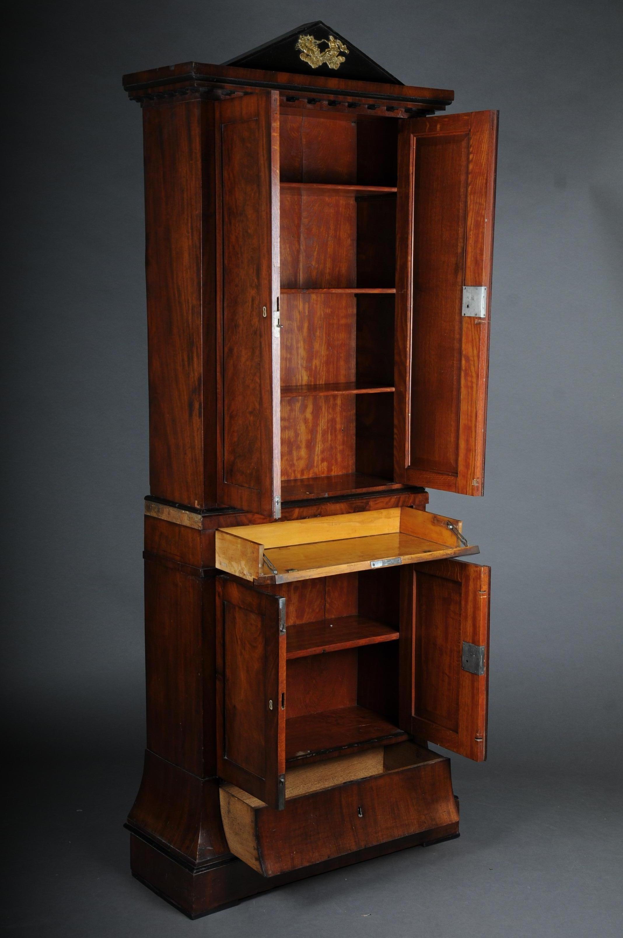 Armoire/meuble d'écriture Empire de musée, vers 1800 en vente 4