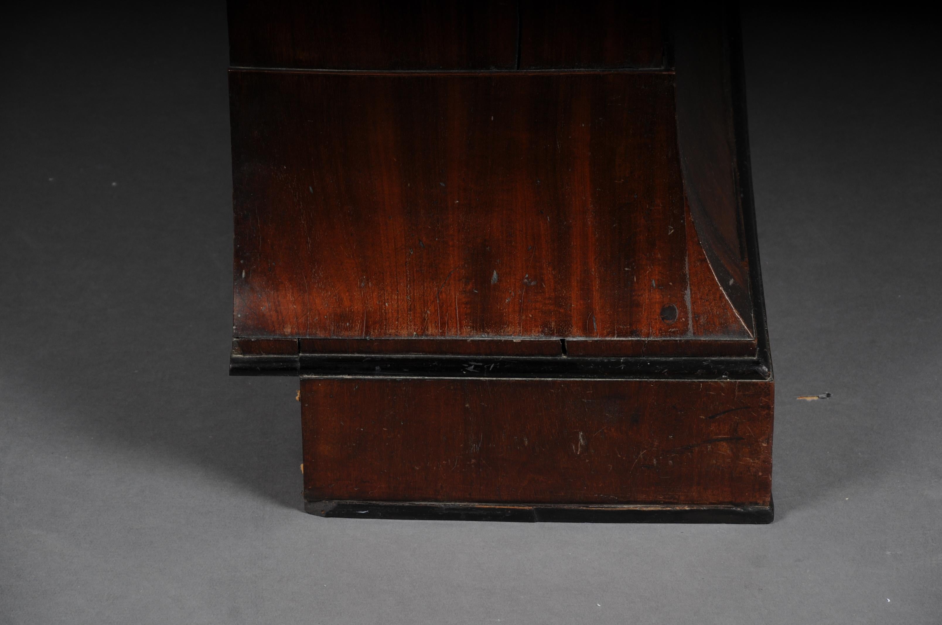 Armoire/meuble d'écriture Empire de musée, vers 1800 en vente 10