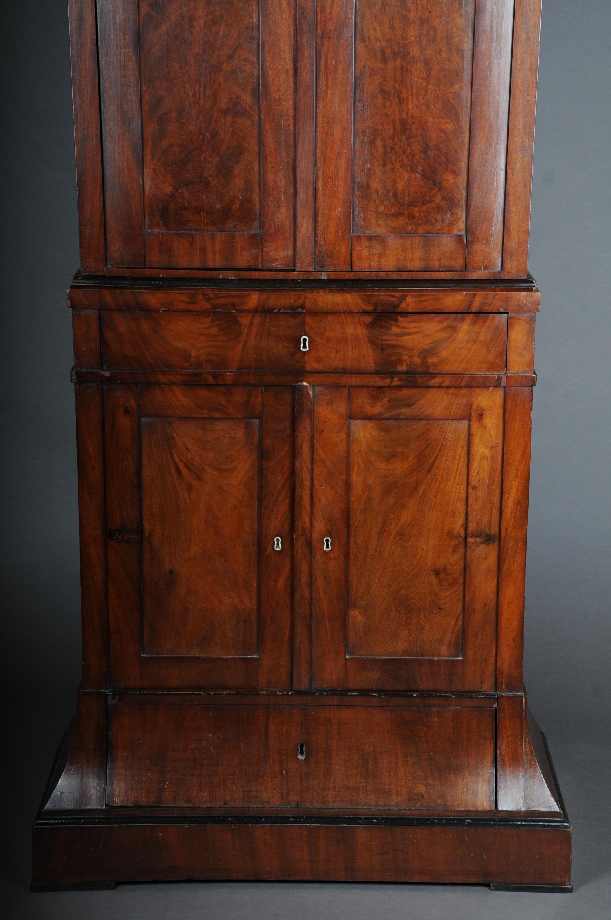 XIXe siècle Armoire/meuble d'écriture Empire de musée, vers 1800 en vente