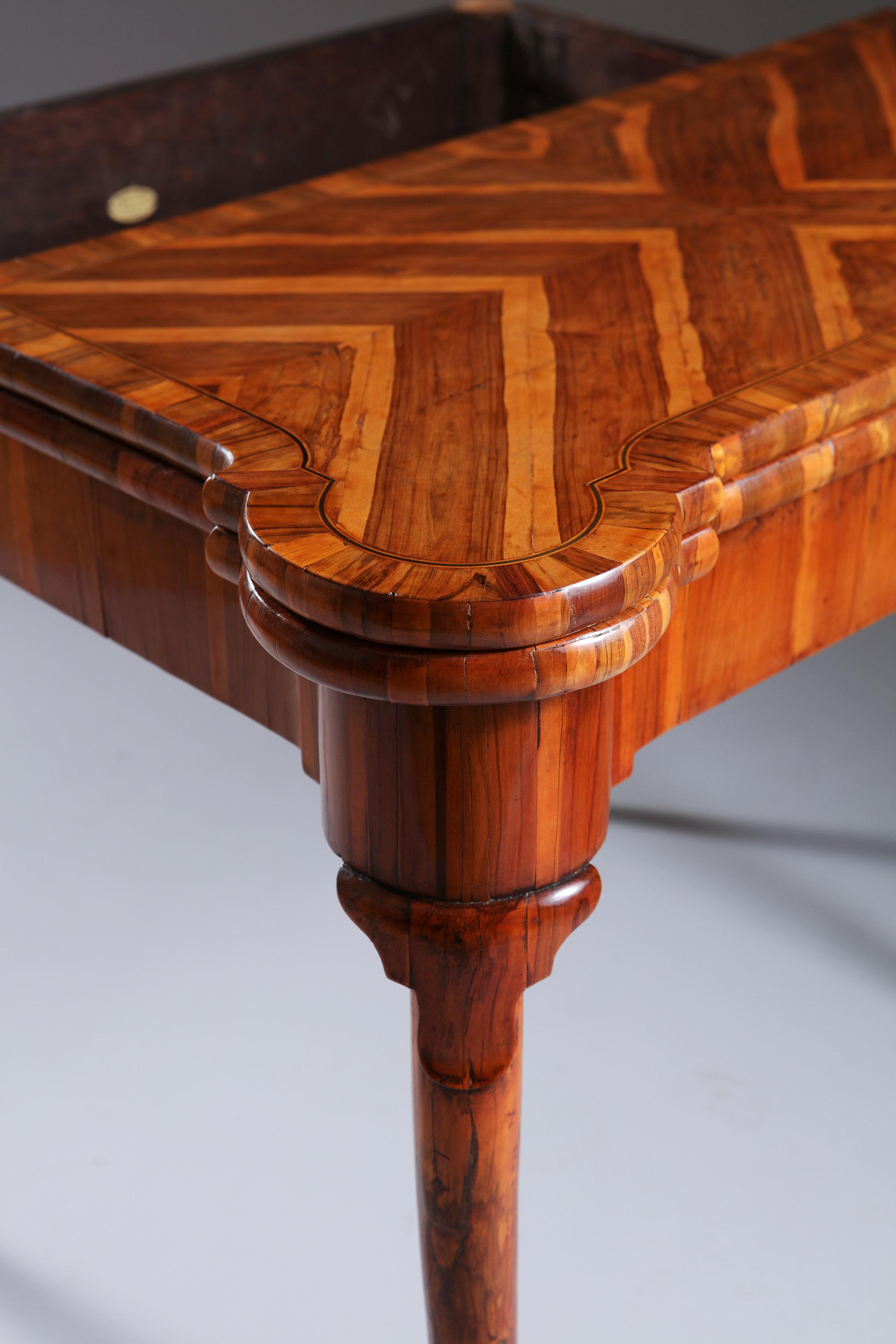 Museum Grade George I Cocus Wood Card Table, Circa 1725. England In Good Condition For Sale In Oxfordshire, United Kingdom