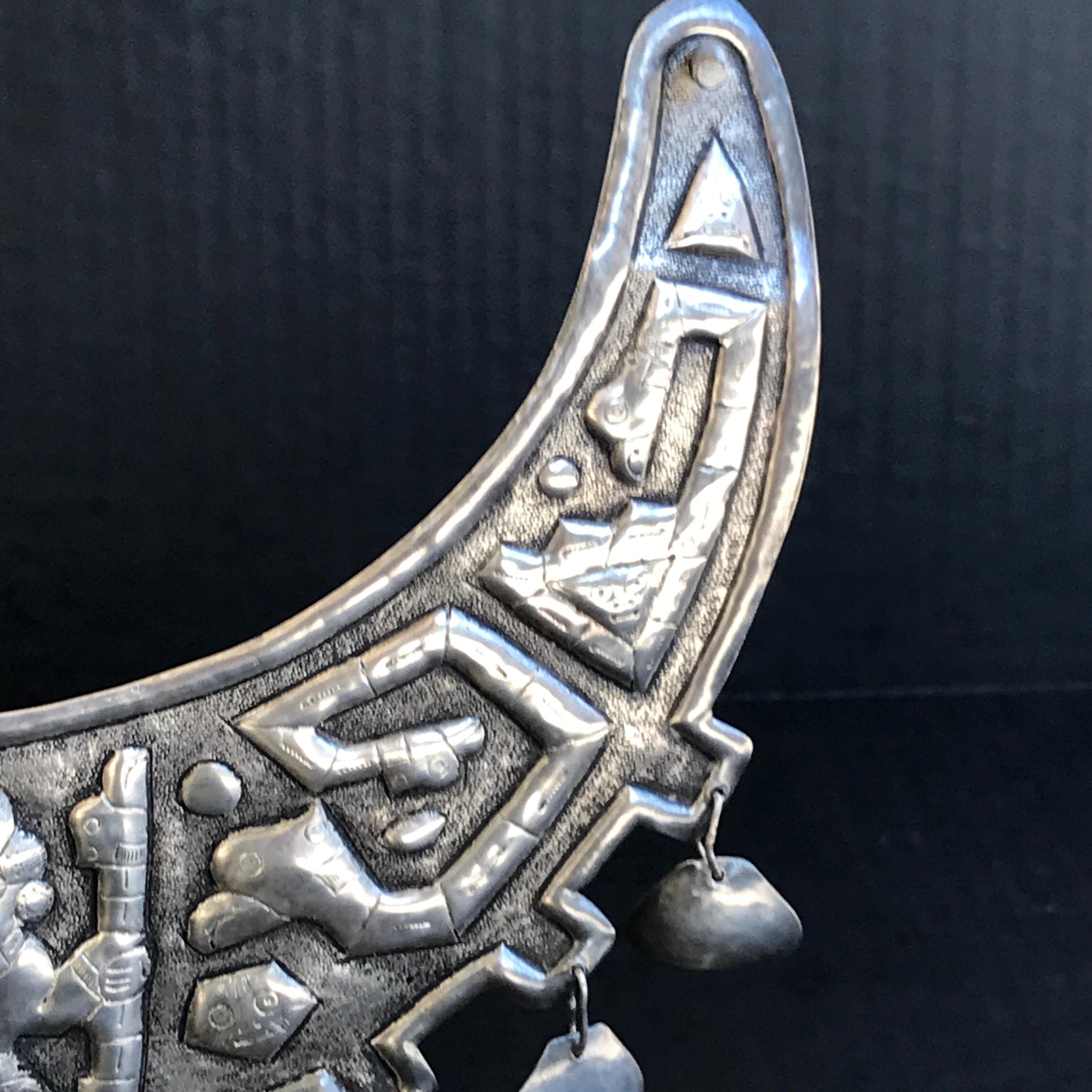 Museum Mounted Grand Tour Inca or Sipan Silver Official Necklace In Good Condition For Sale In West Palm Beach, FL