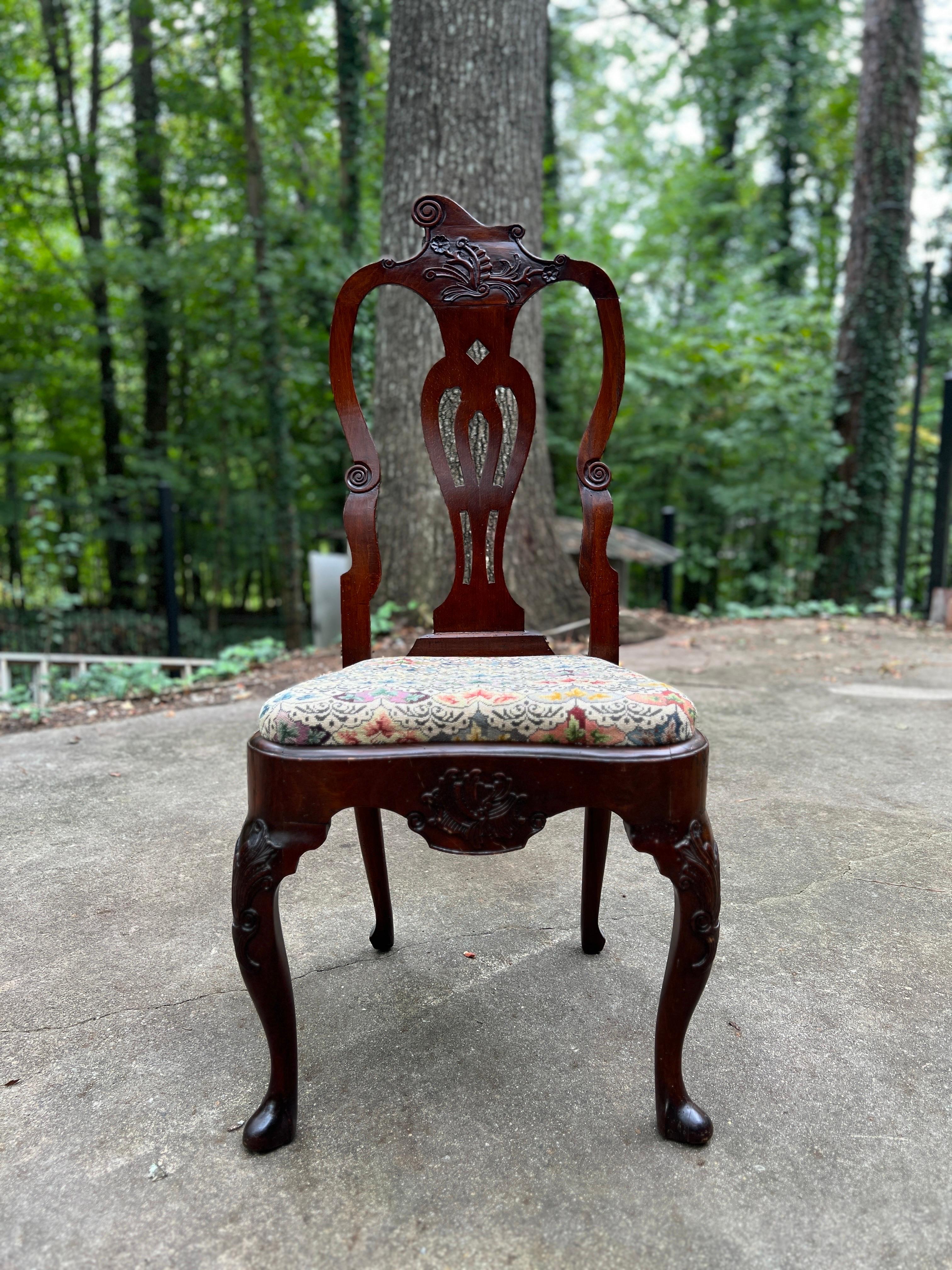 Museum of Fine Arts Provenance: 18th Century Dutch Carved Side Chair In Good Condition For Sale In Atlanta, GA